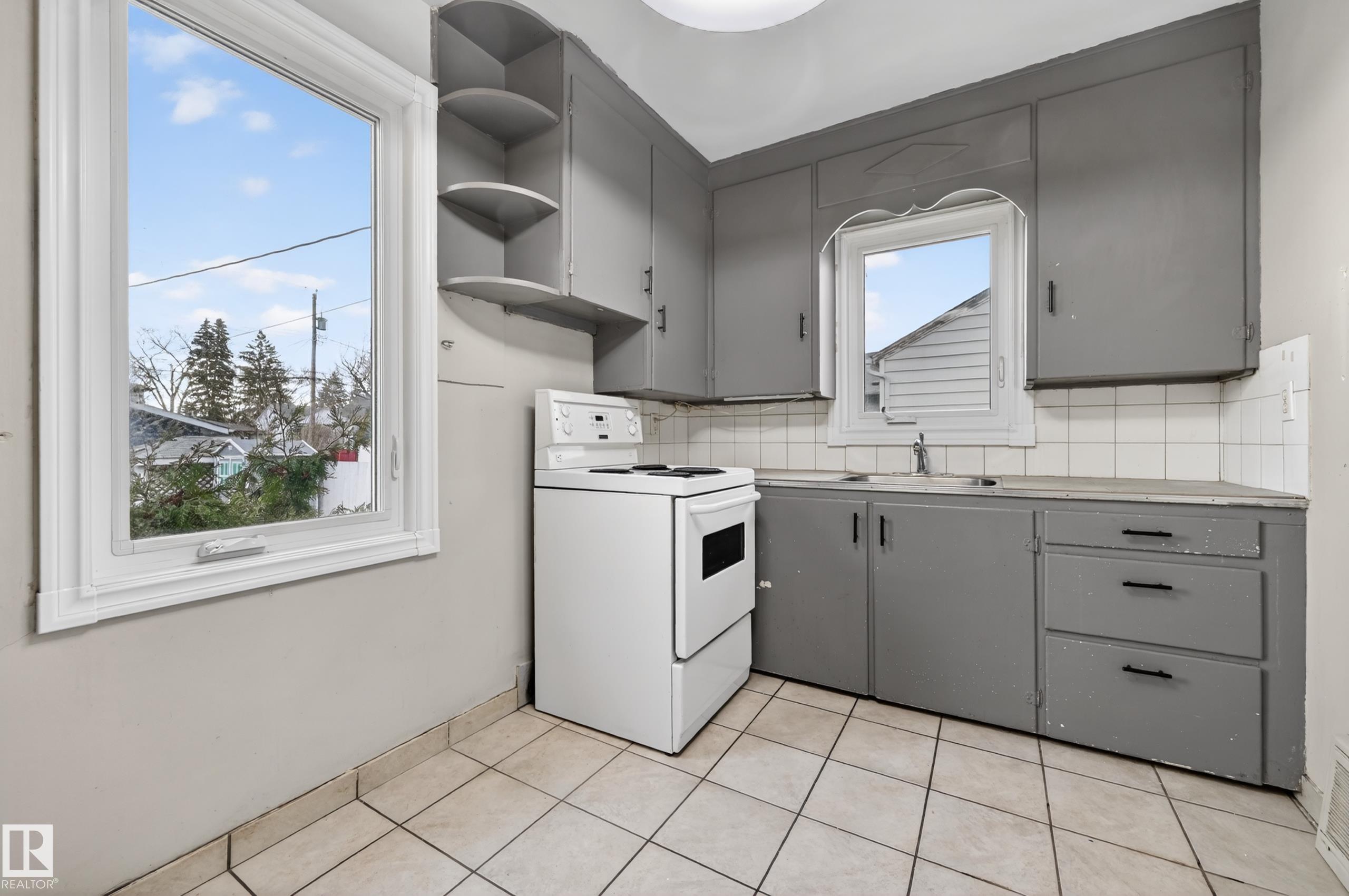 12319 102 Street NW, Westwood, Edmonton