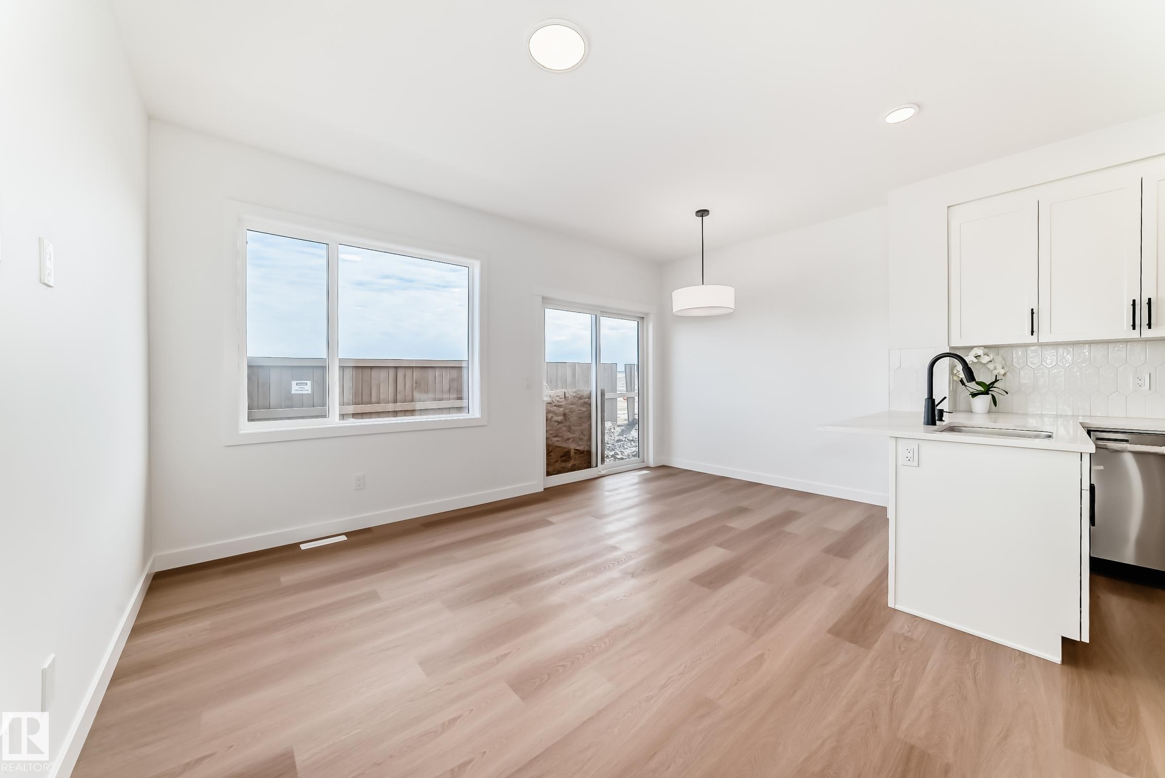 Photo 16 at 34 - 710 Mattson Drive SW, Mattson, Edmonton