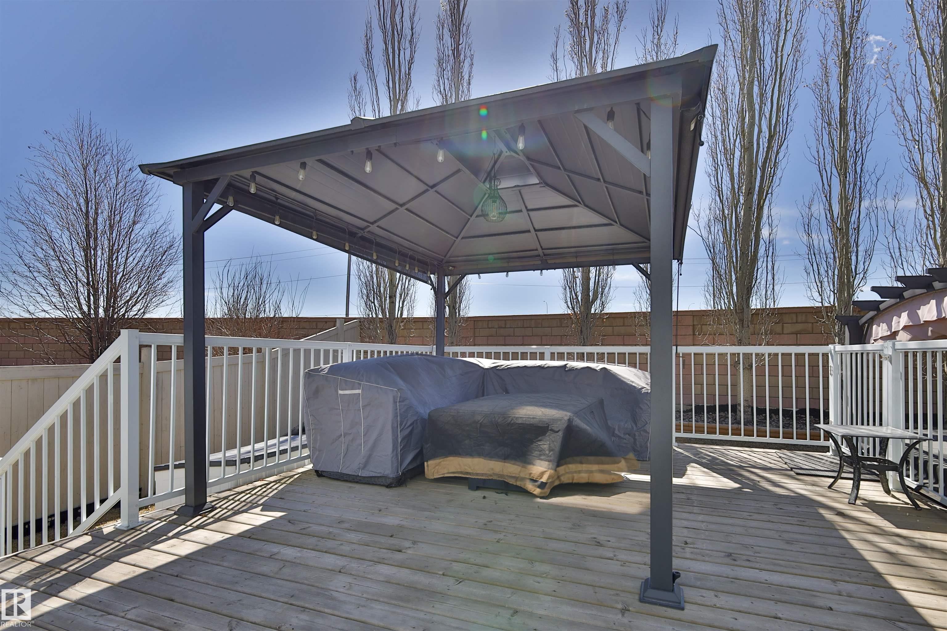 Photo 9 at 2225 Cameron Ravine Court NW, Cameron Heights, Edmonton