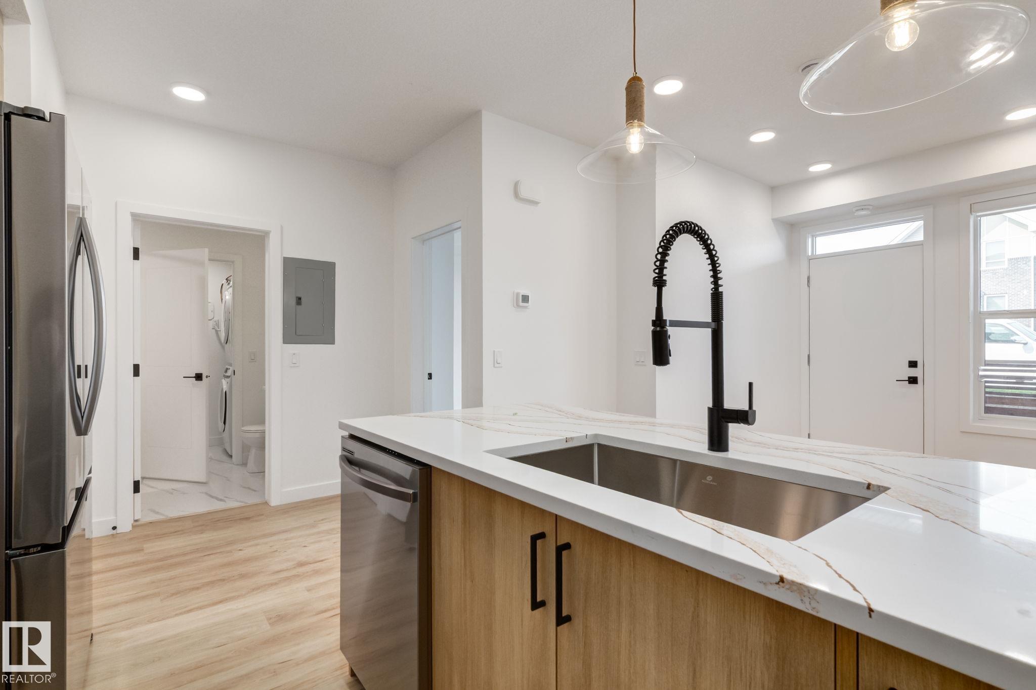 Photo 10 at 43 - 16231 19 Avenue SW, Glenridding Ravine, Edmonton