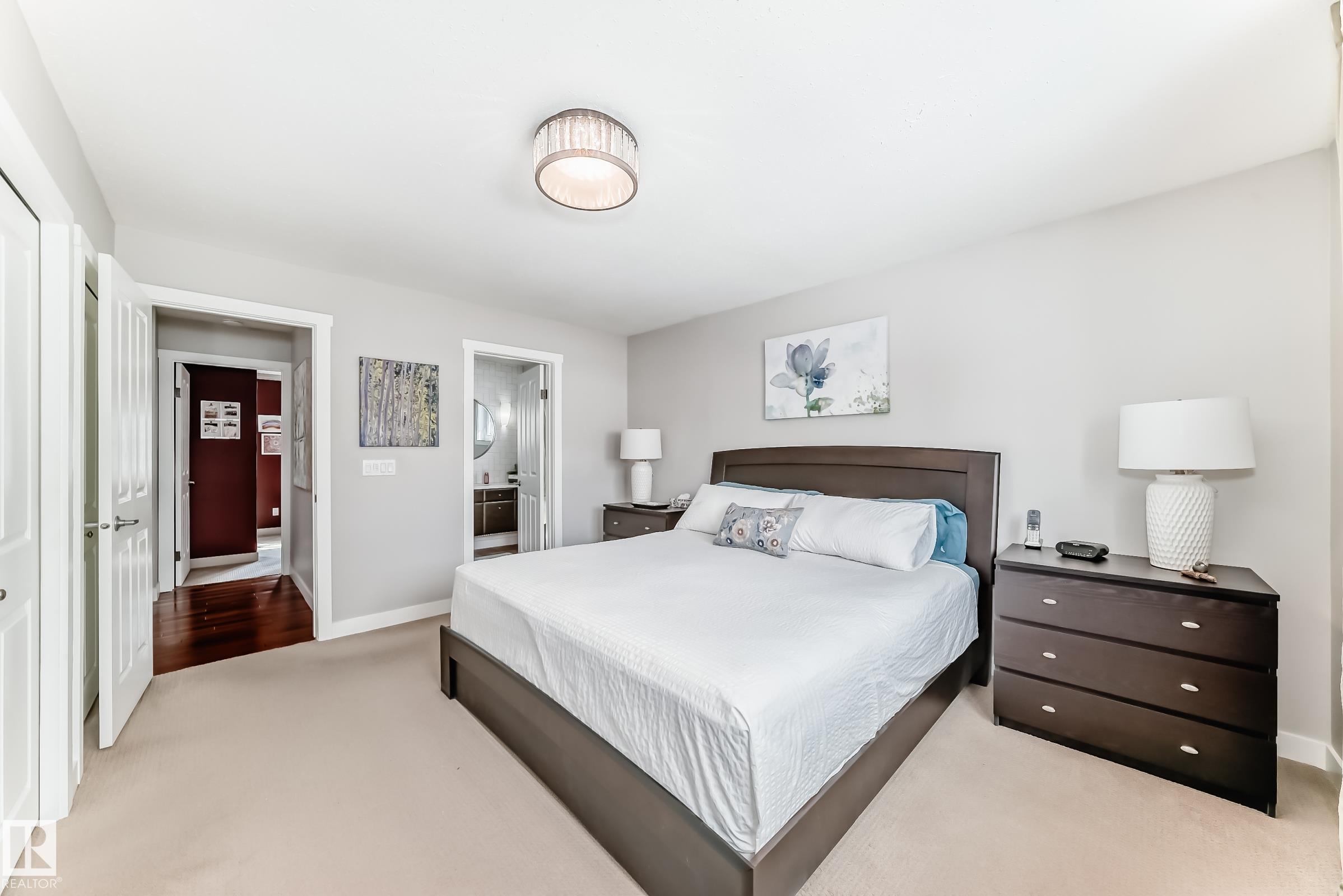 Photo 19 at 10811 43 Avenue NW, Rideau Park, Edmonton