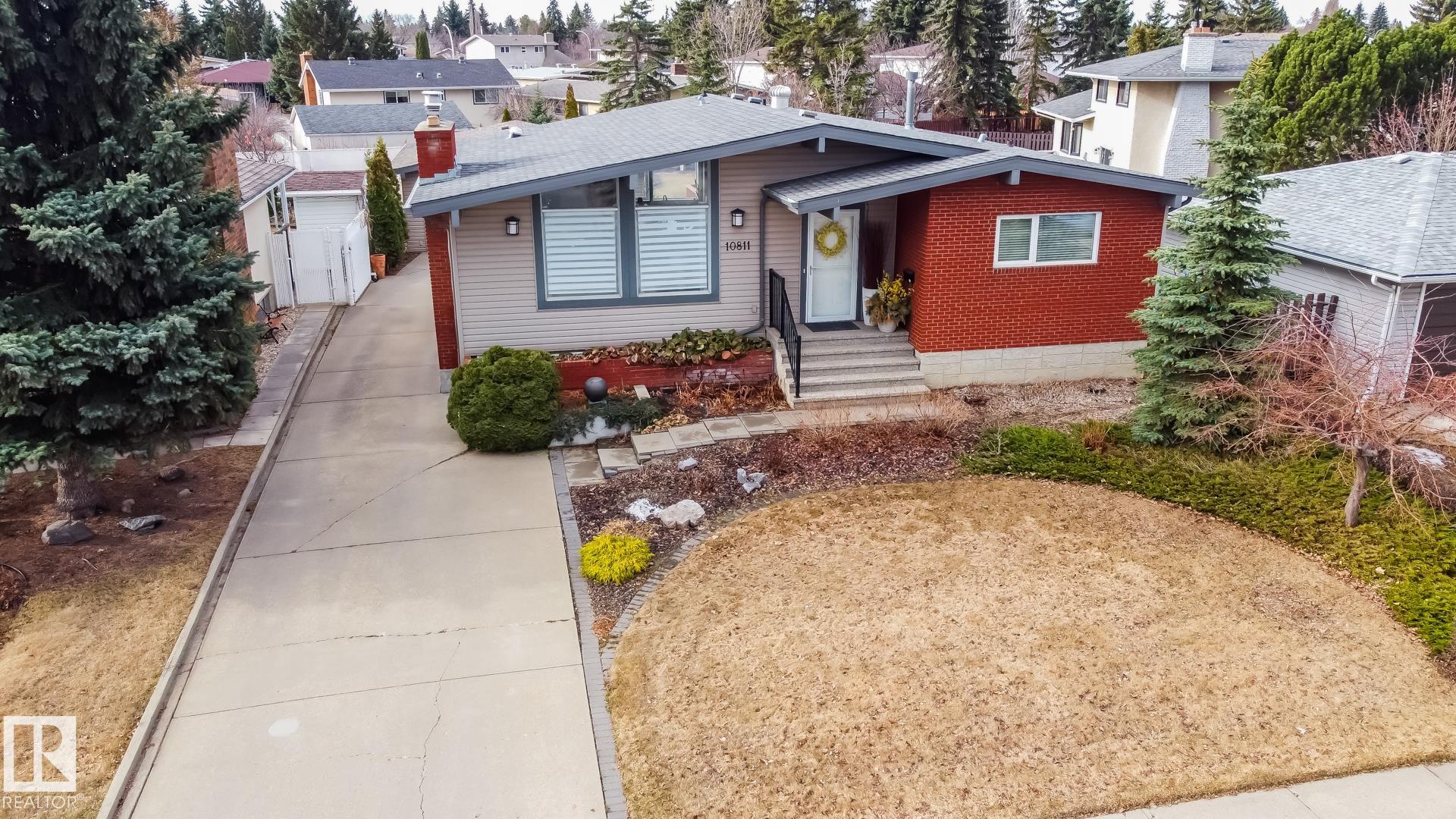 Photo 48 at 10811 43 Avenue NW, Rideau Park, Edmonton