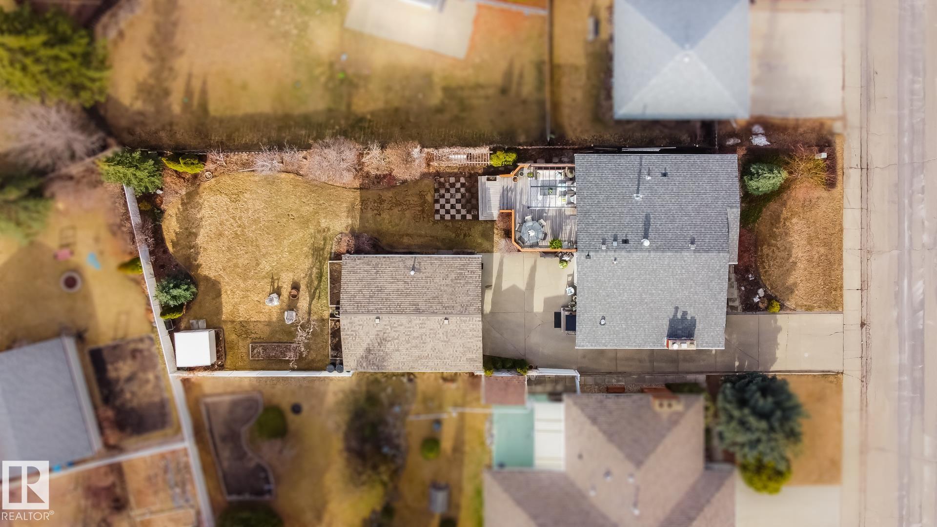 Photo 69 at 10811 43 Avenue NW, Rideau Park, Edmonton