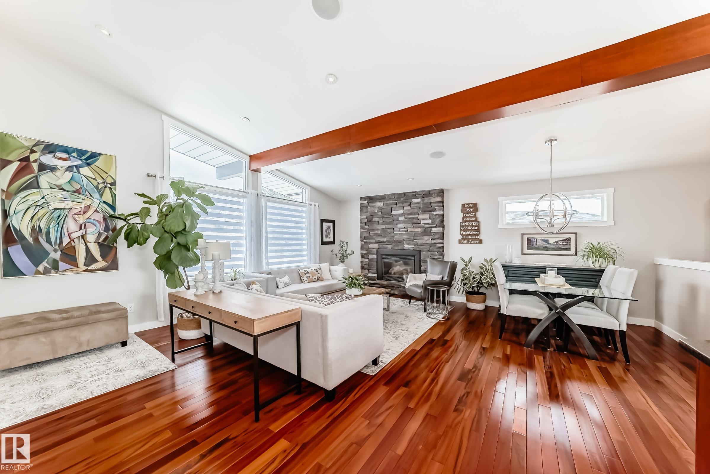 Photo 8 at 10811 43 Avenue NW, Rideau Park, Edmonton