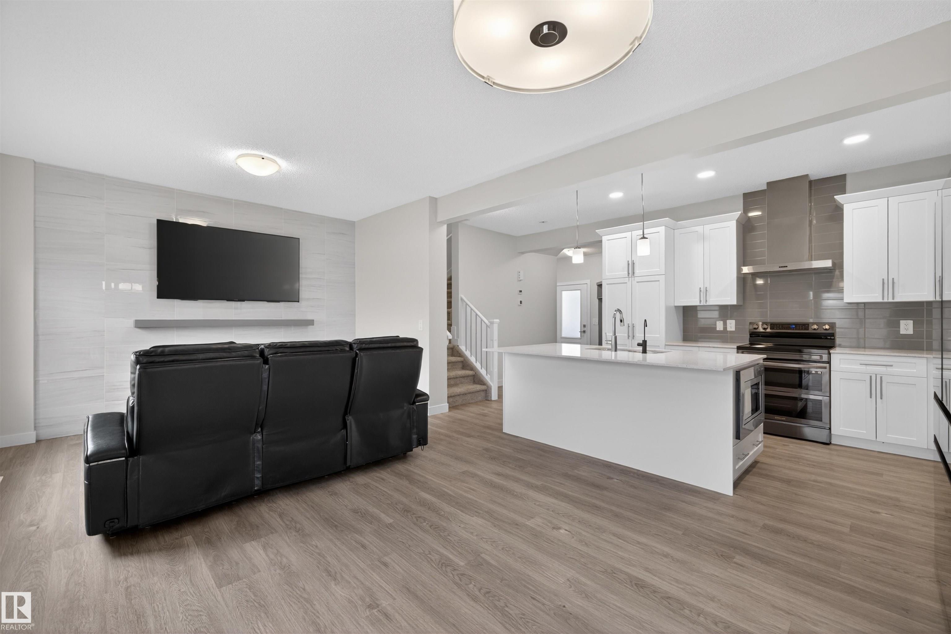 Photo 12 at 3471 Cameron Heights Cove NW, Cameron Heights, Edmonton