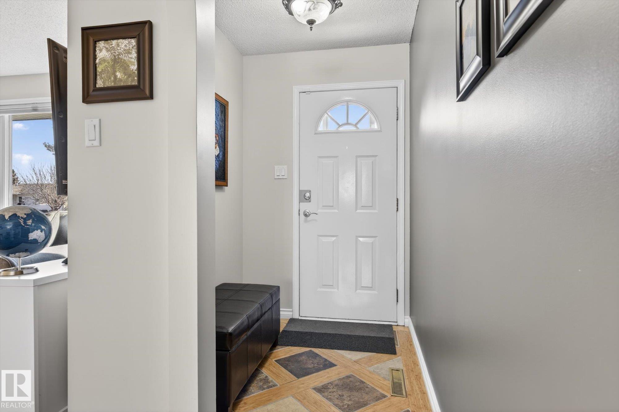 Picture for 13832 88 ST NW