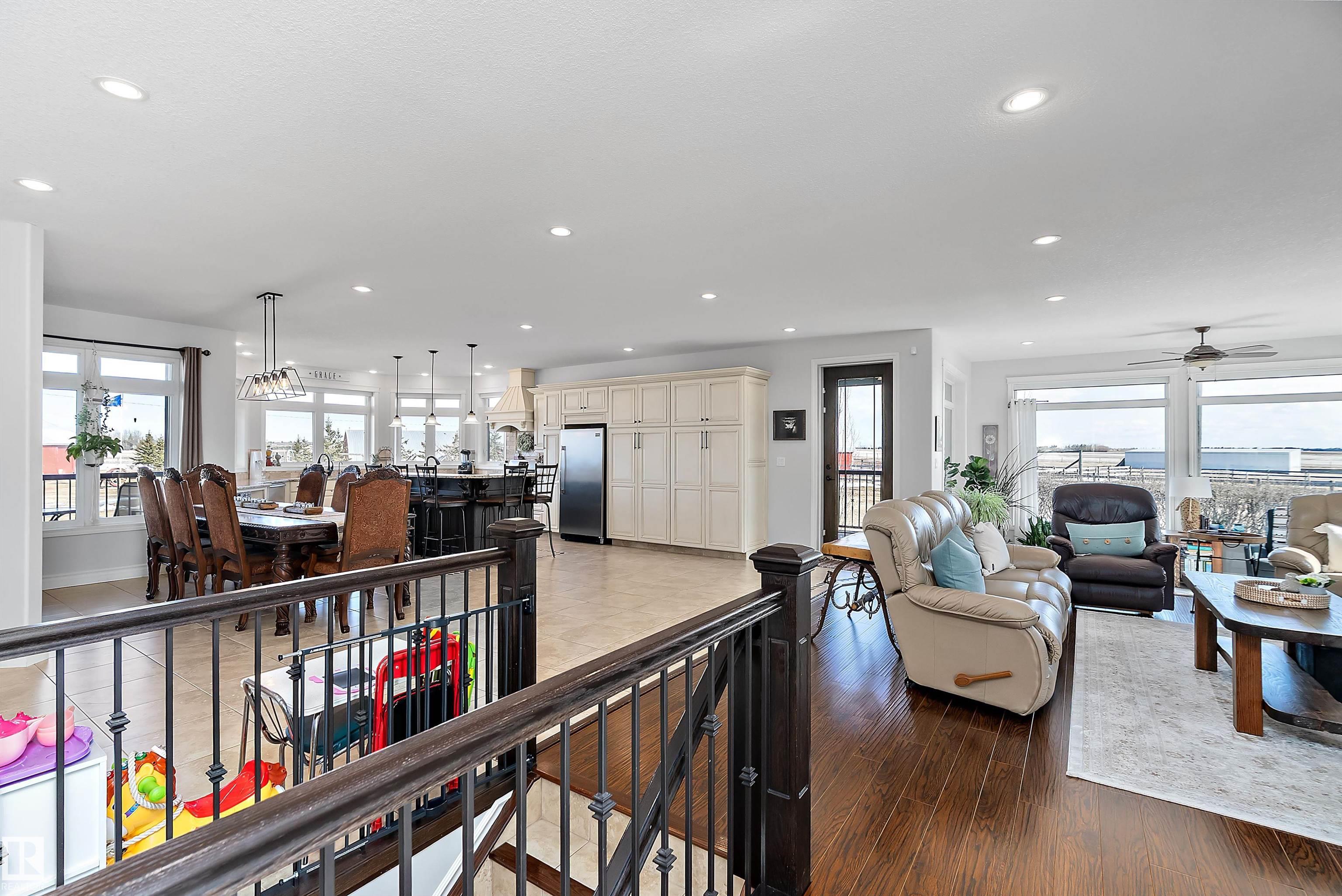 Photo 22 at 26409 Hwy 37, None, Rural Sturgeon County