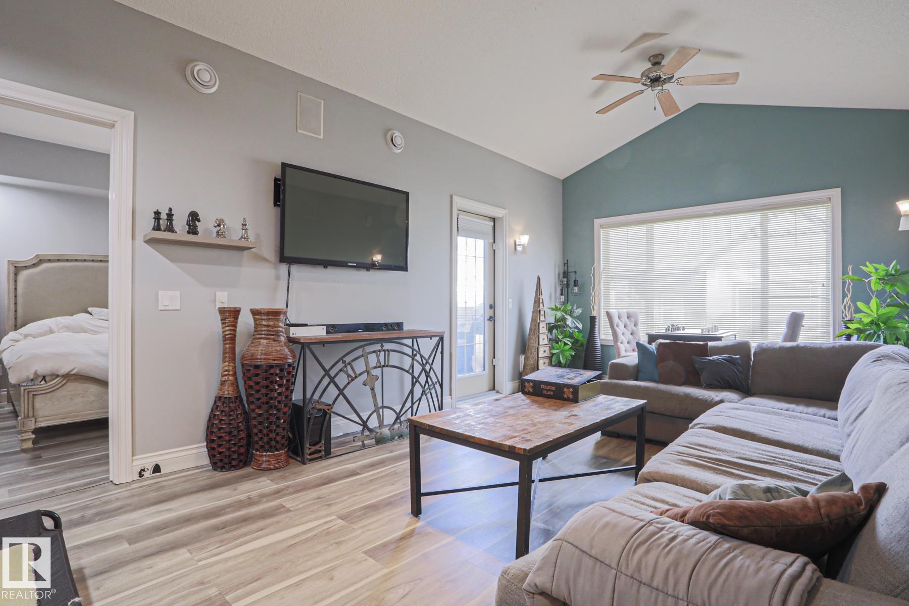 Picture for #18 2565 HANNA CR NW