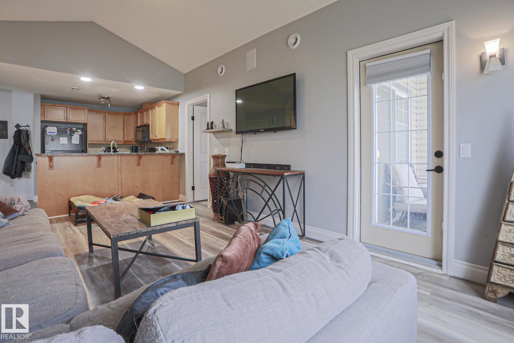 Picture for #18 2565 HANNA CR NW