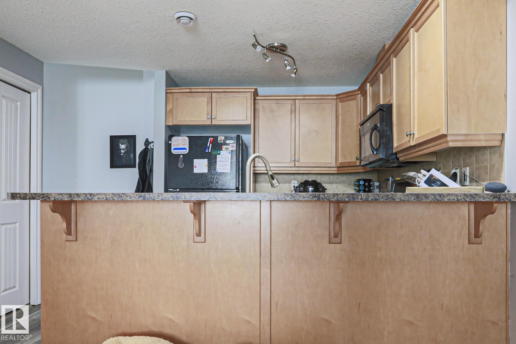 Picture for #18 2565 HANNA CR NW