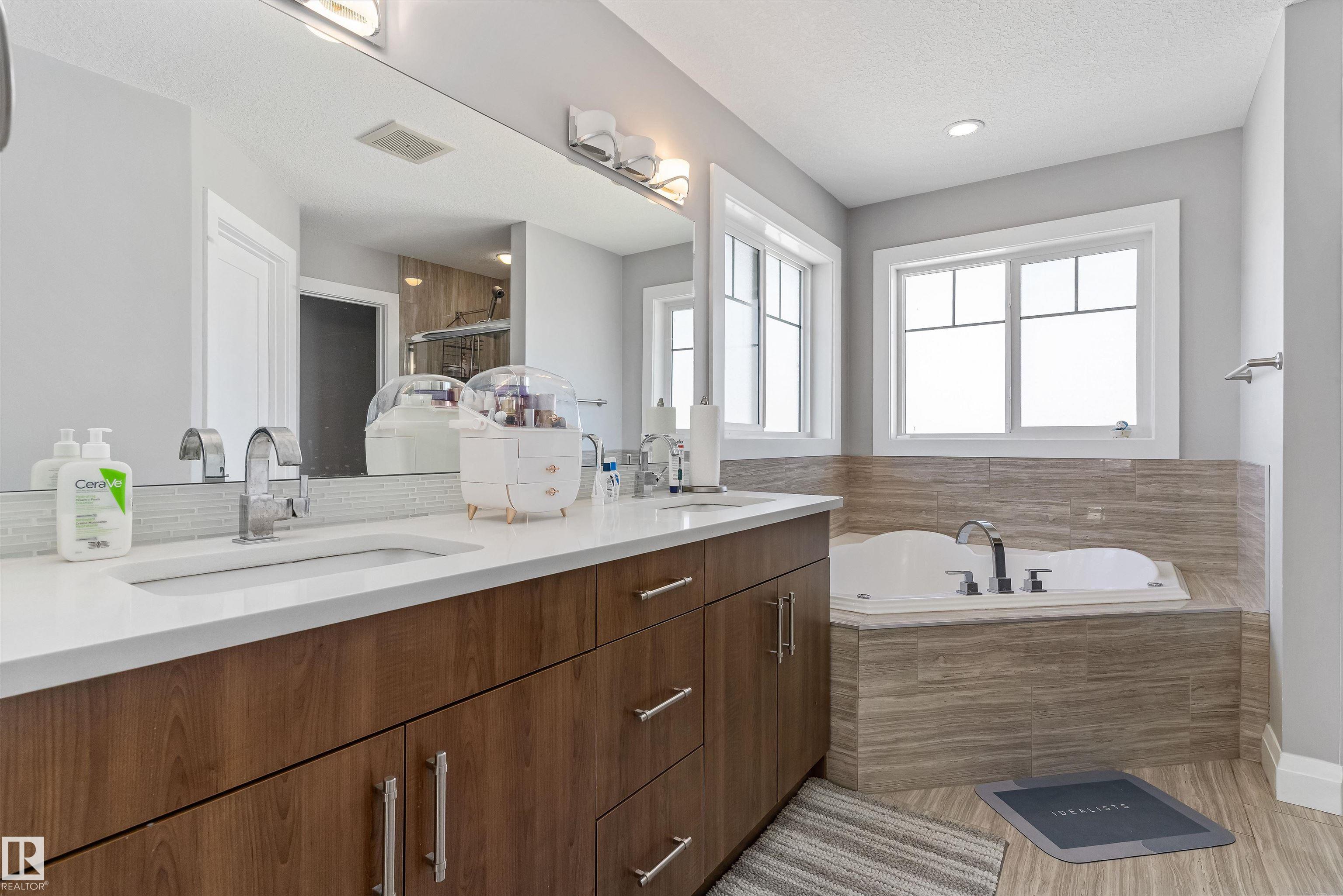 Photo 37 at 18096 89 Street NW, Klarvatten, Edmonton