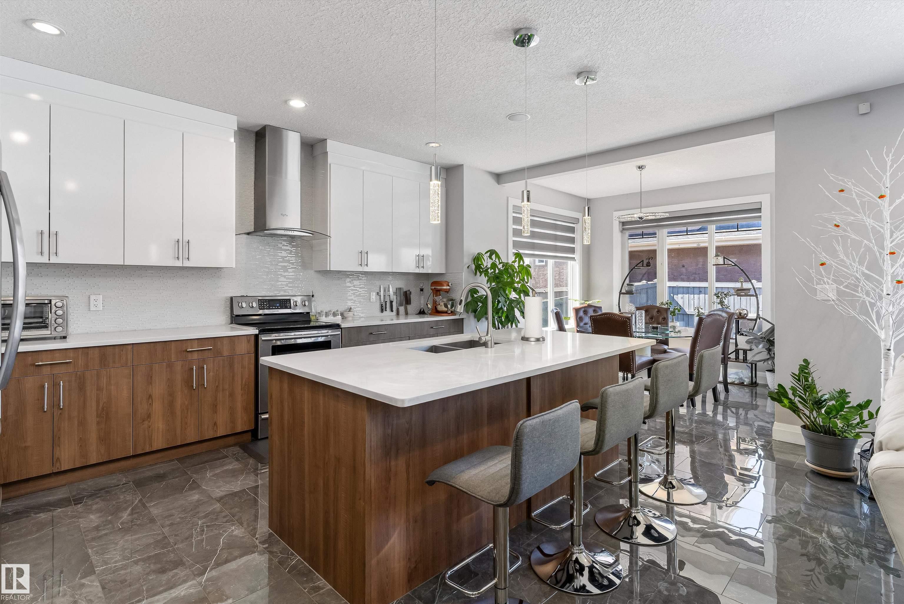 Photo 8 at 18096 89 Street NW, Klarvatten, Edmonton