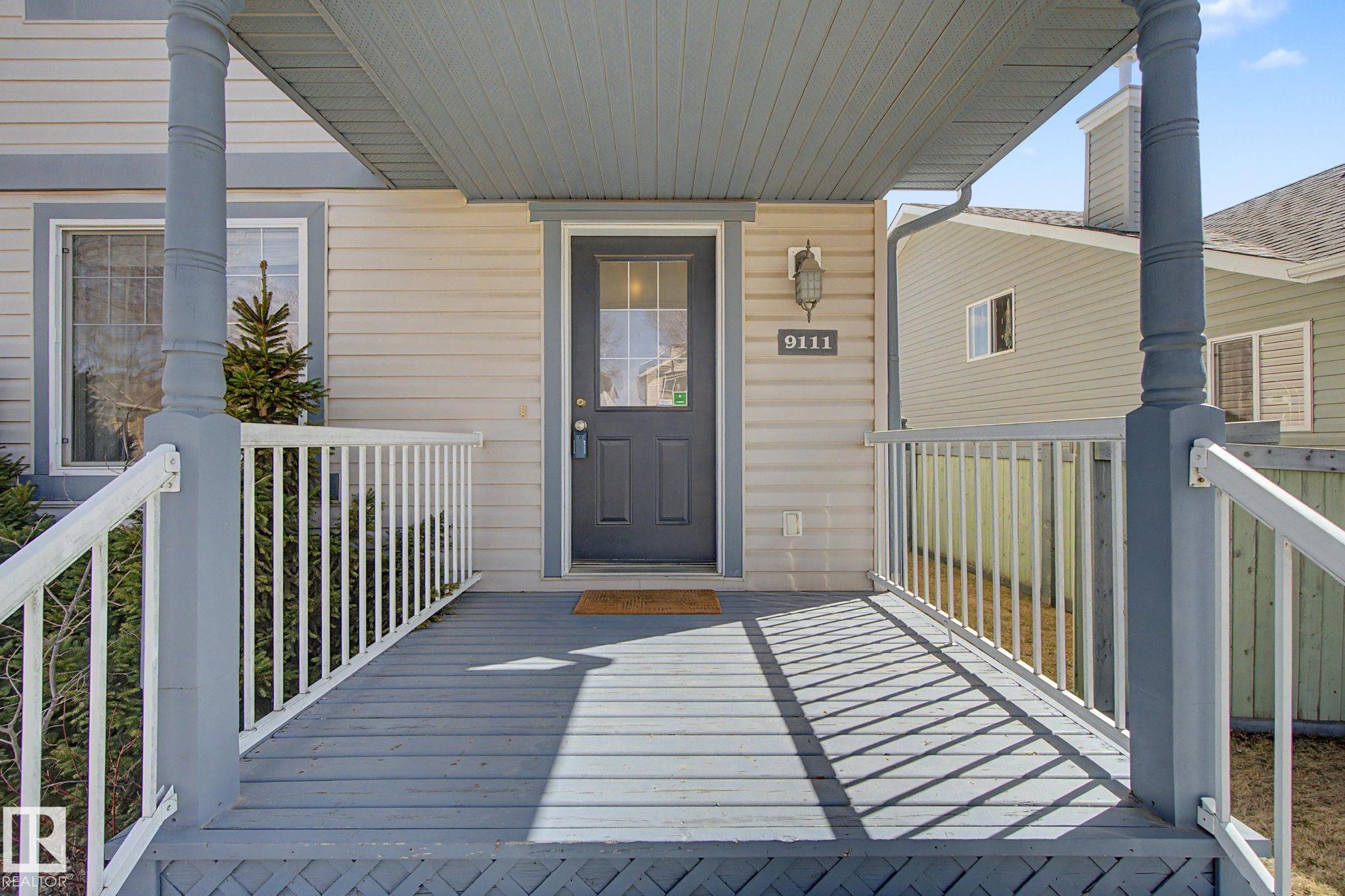 9111 213 Street NW, Suder Greens, Edmonton