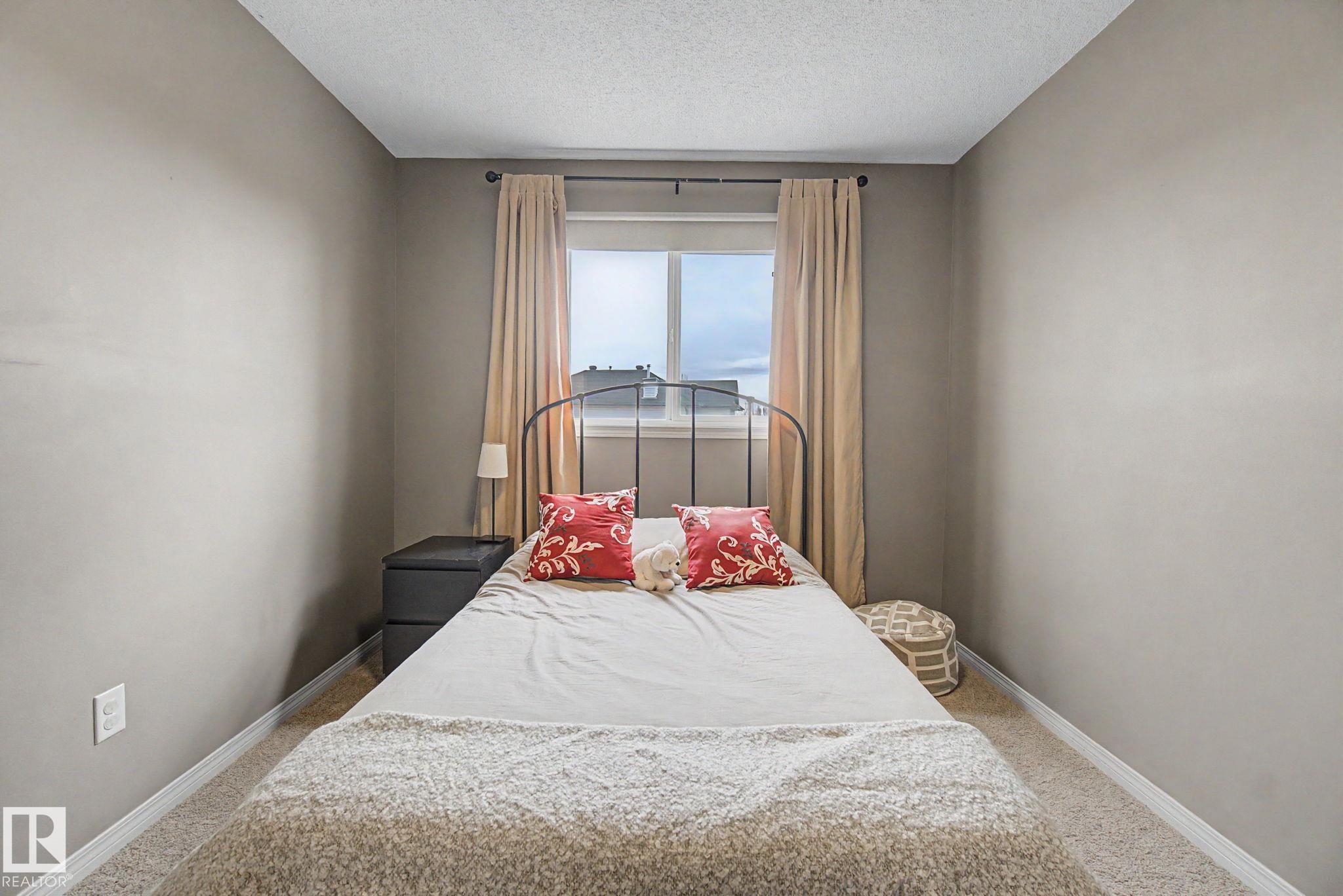 Photo 24 at 9111 213 Street NW, Suder Greens, Edmonton