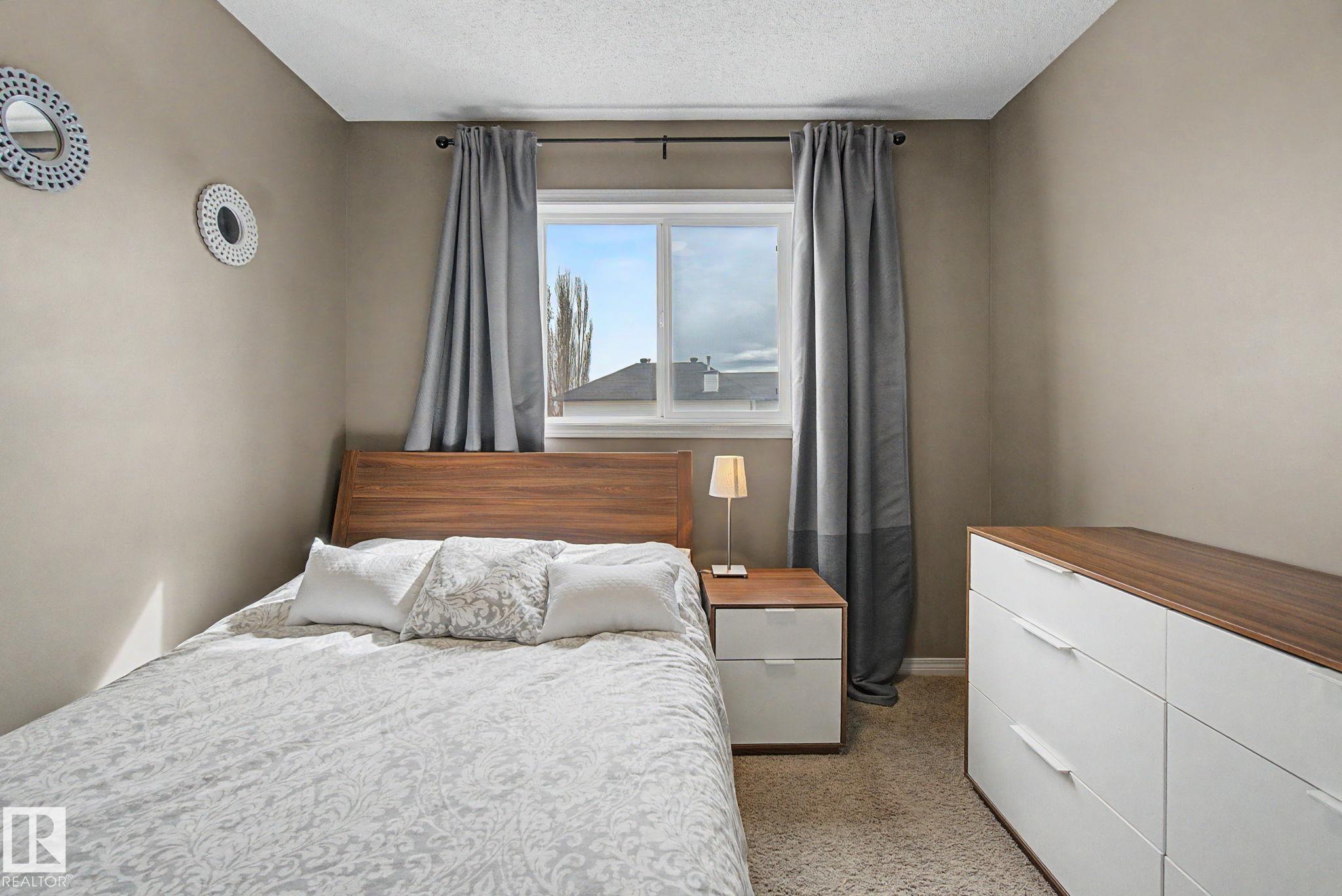 Photo 27 at 9111 213 Street NW, Suder Greens, Edmonton