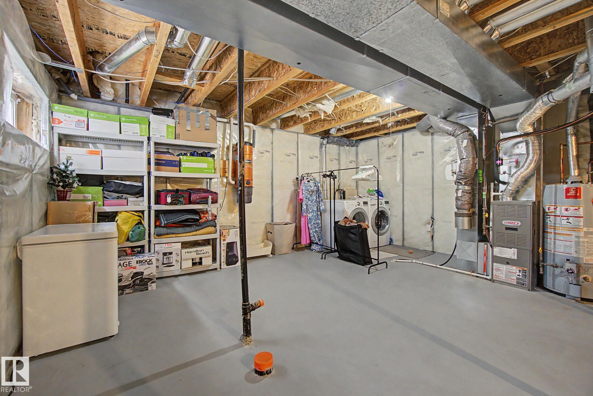 Photo 31 at 9111 213 Street NW, Suder Greens, Edmonton