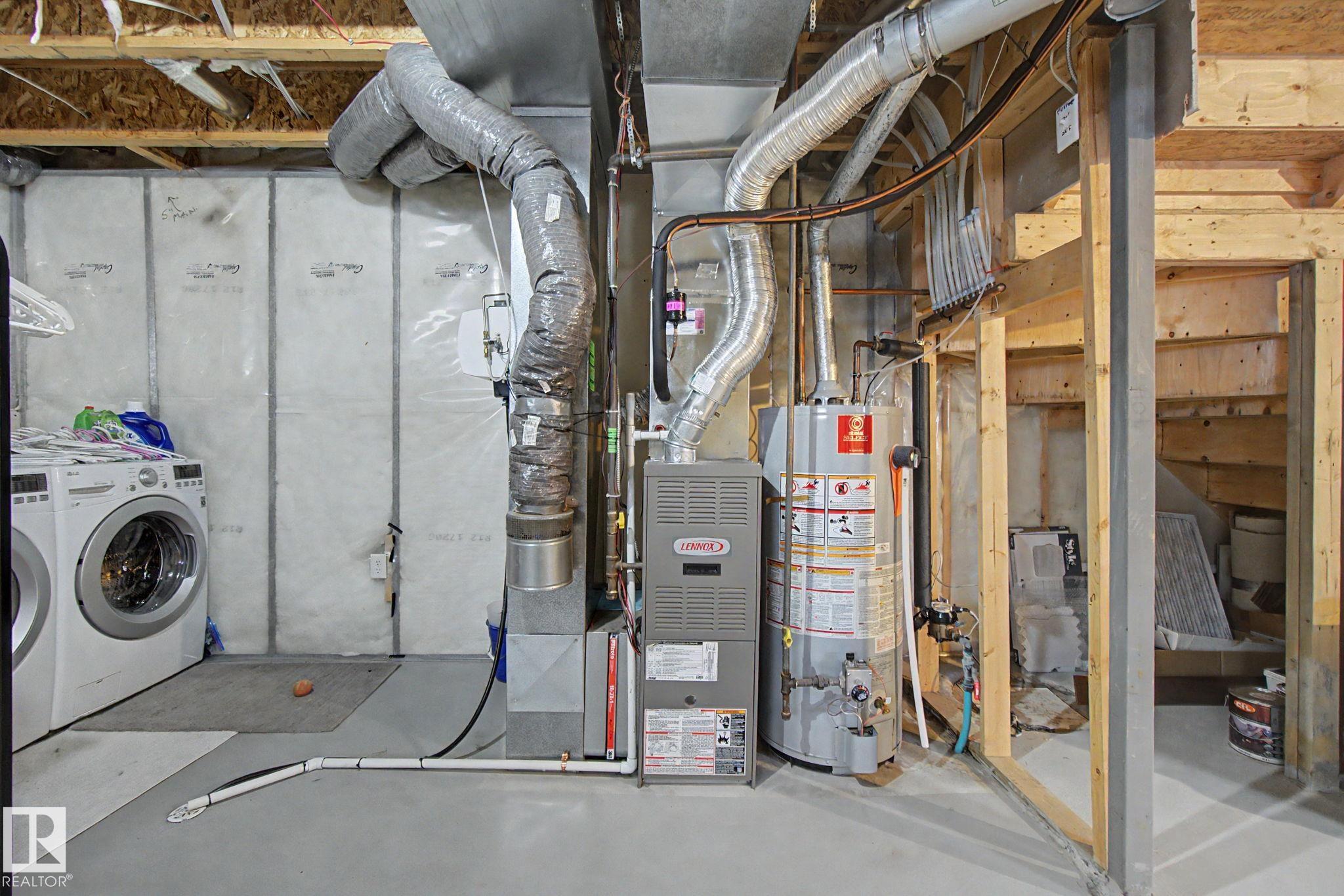 Photo 32 at 9111 213 Street NW, Suder Greens, Edmonton