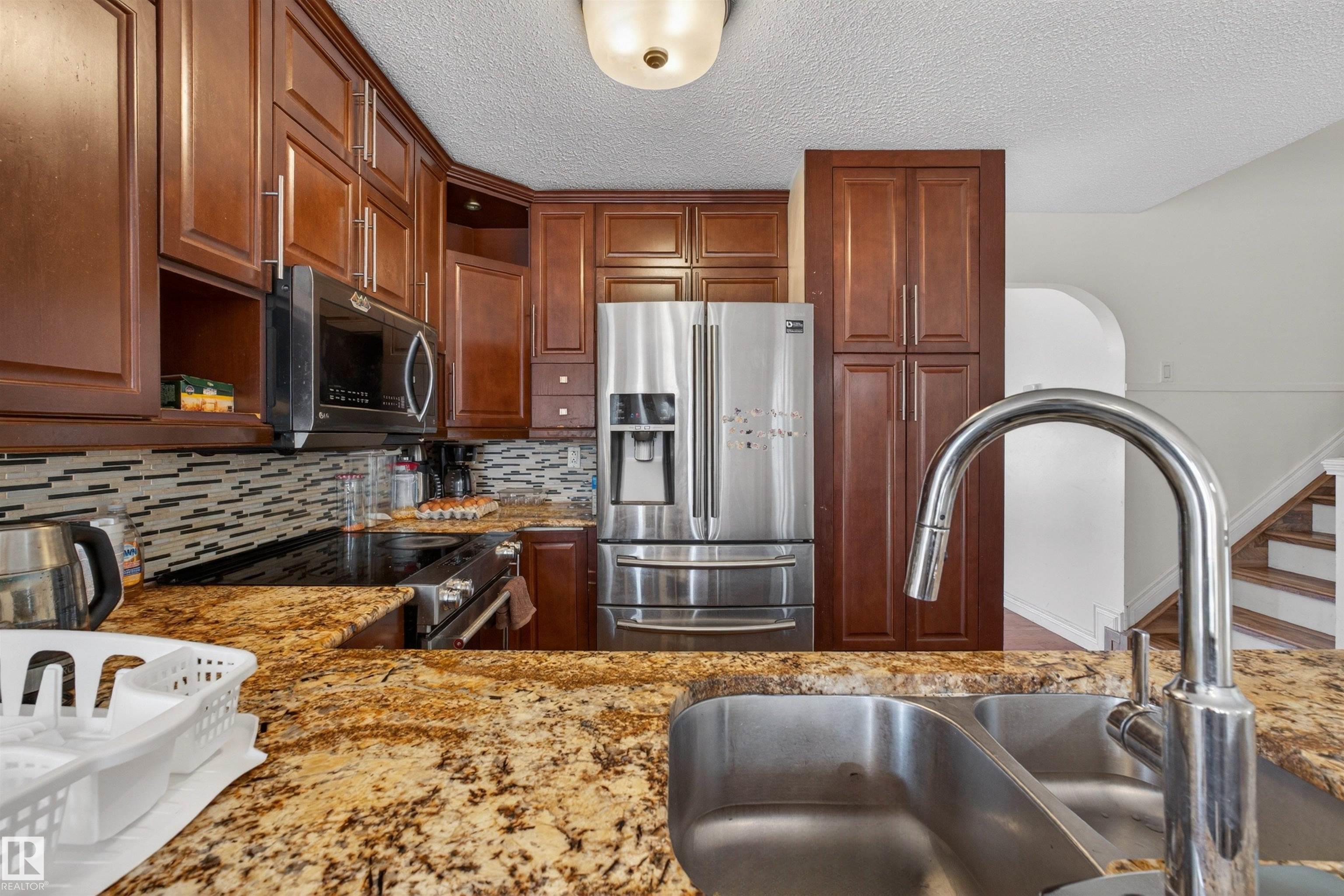 Photo 12 at 9007 169 Avenue NW, Klarvatten, Edmonton