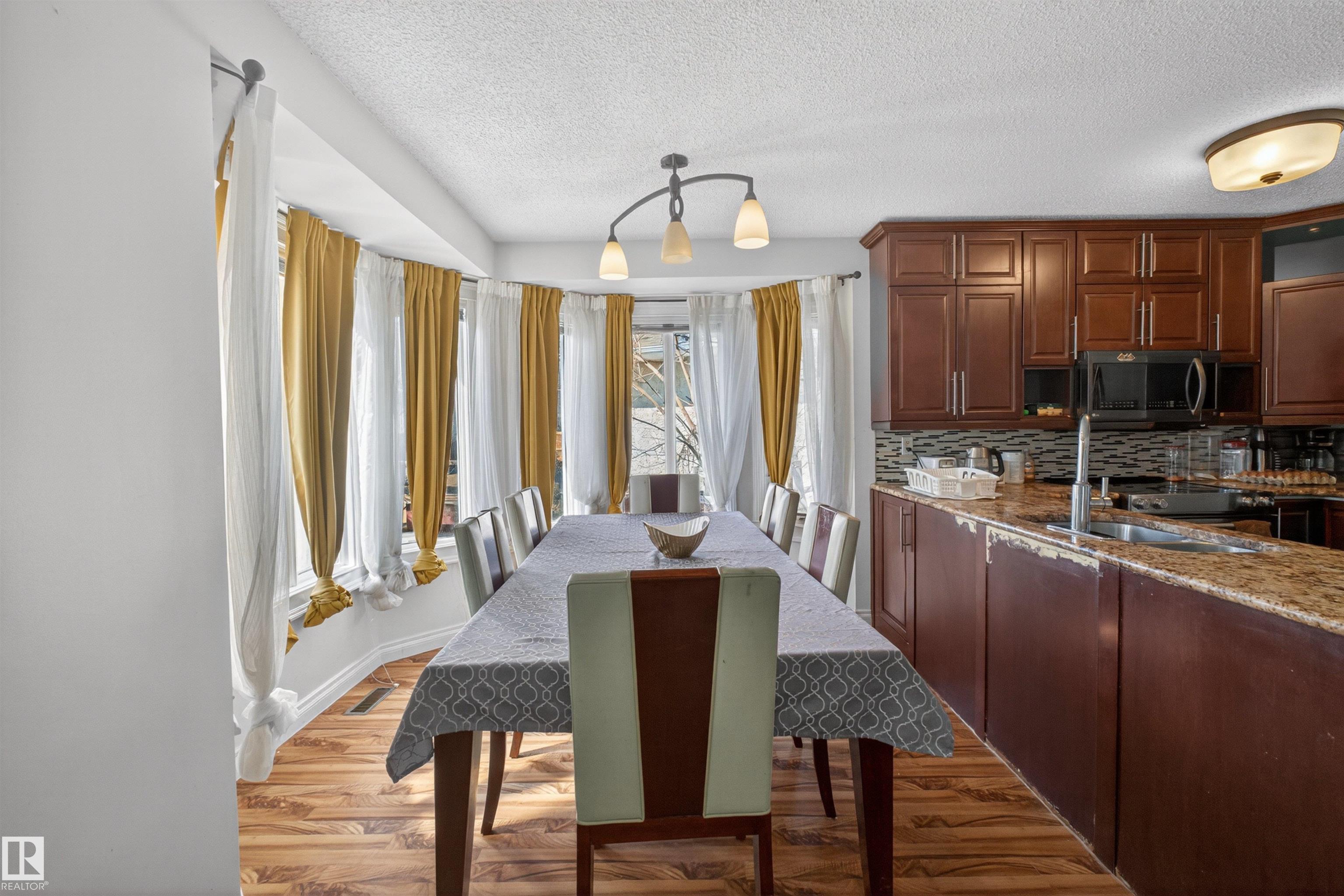 Photo 14 at 9007 169 Avenue NW, Klarvatten, Edmonton