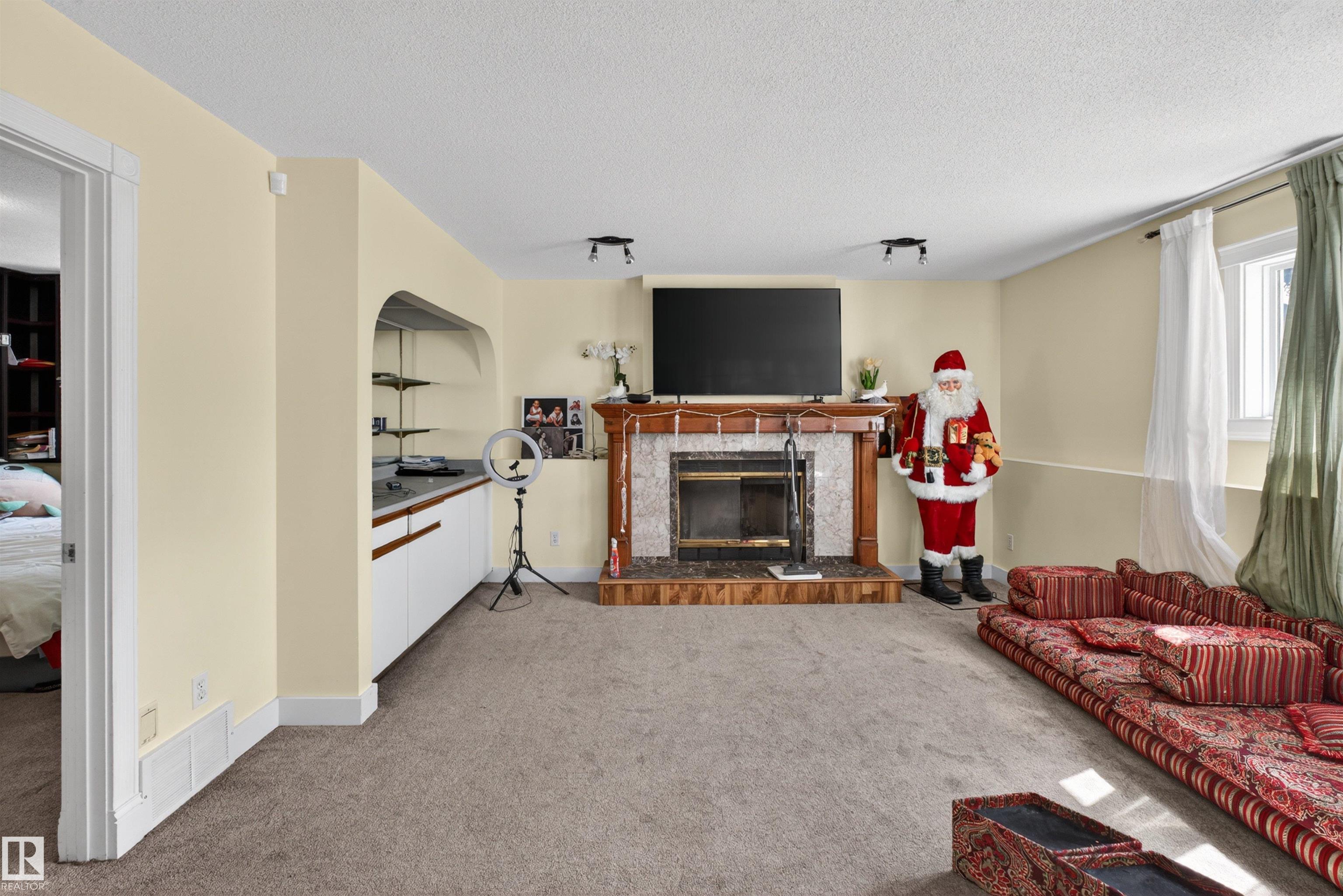 Photo 32 at 9007 169 Avenue NW, Klarvatten, Edmonton