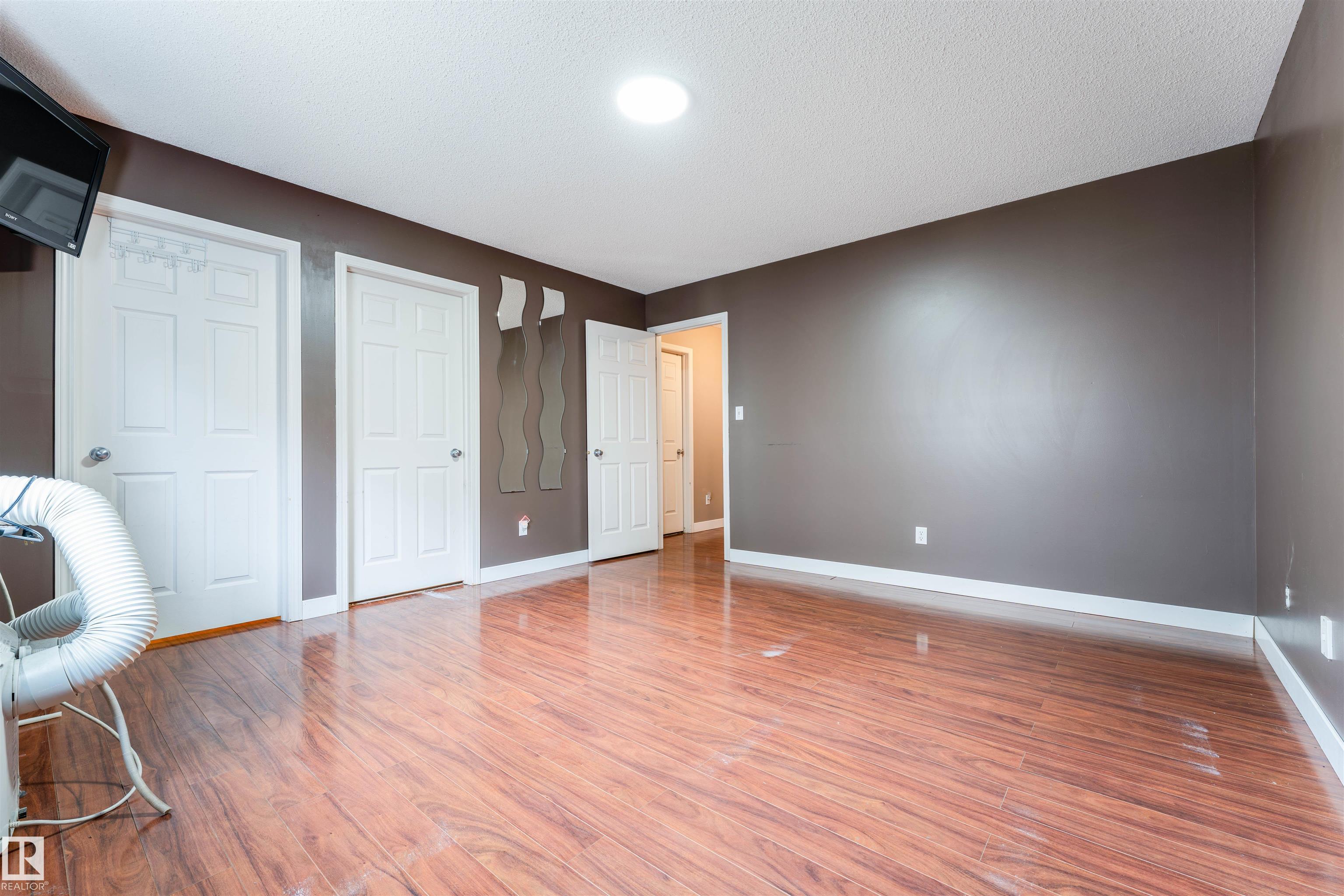 Photo 26 at 72 - 2021 Grantham Court NW, Glastonbury, Edmonton