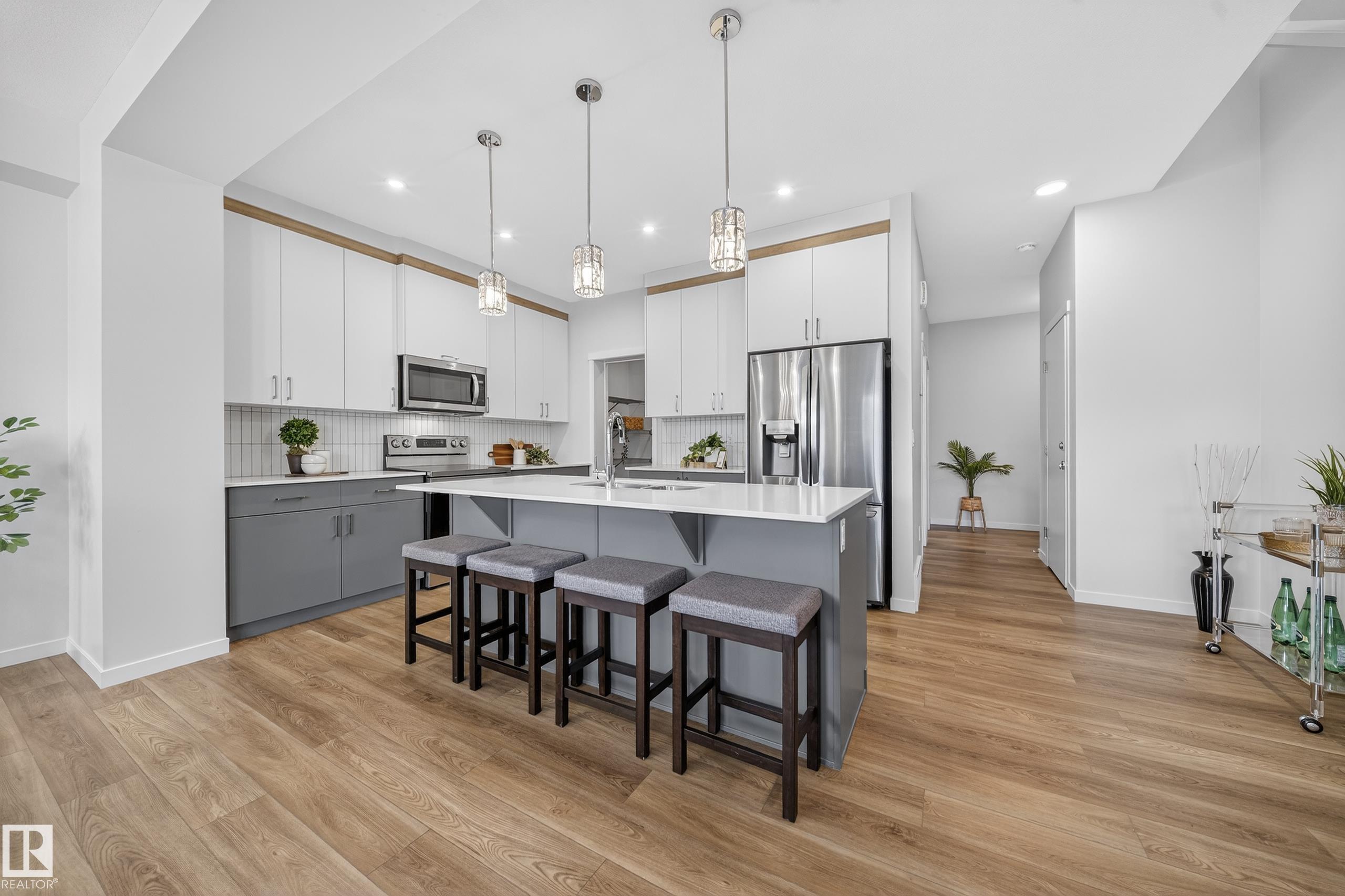 20723 24 Avenue NW, The Uplands, Edmonton