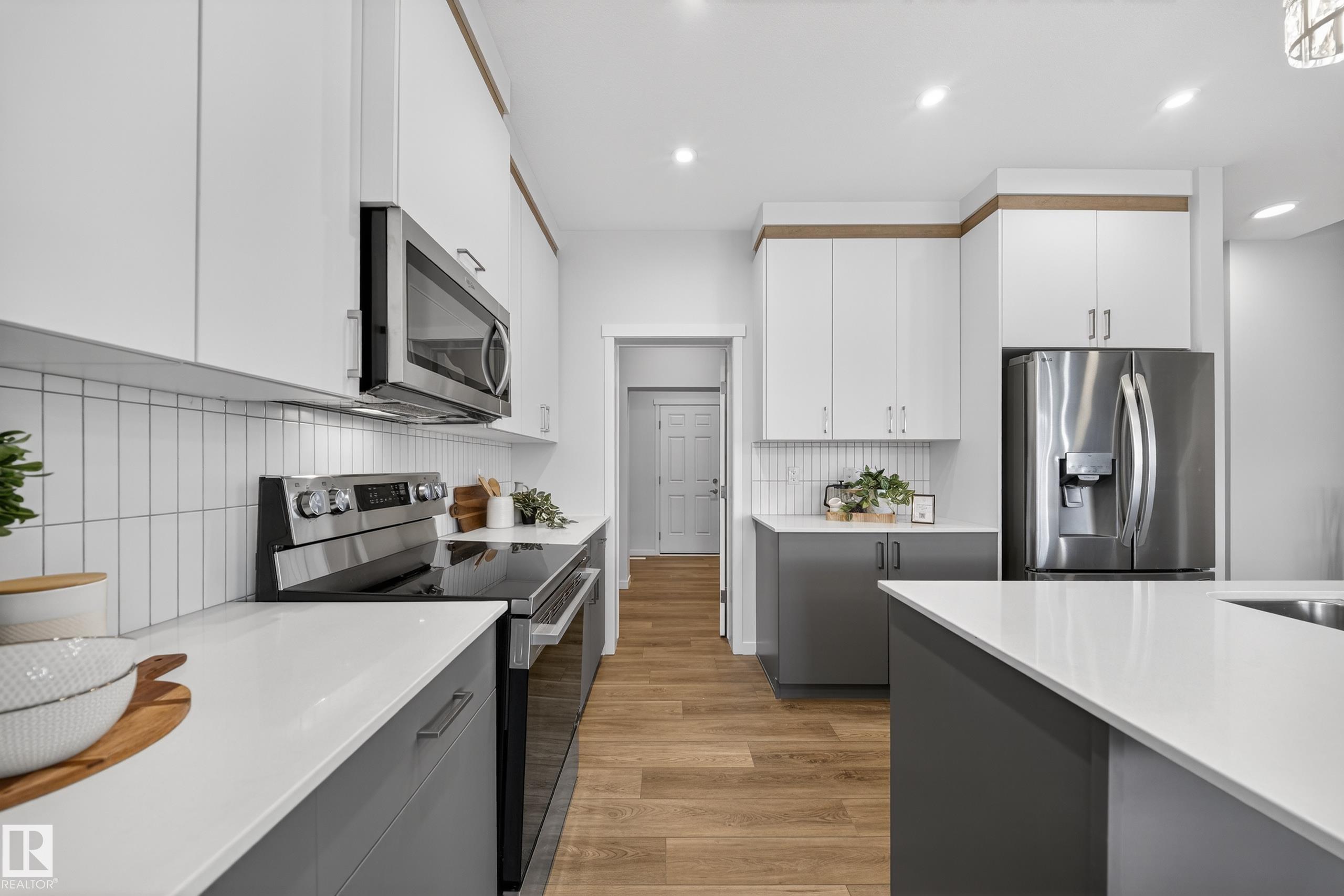 Photo 10 at 20723 24 Avenue NW, The Uplands, Edmonton