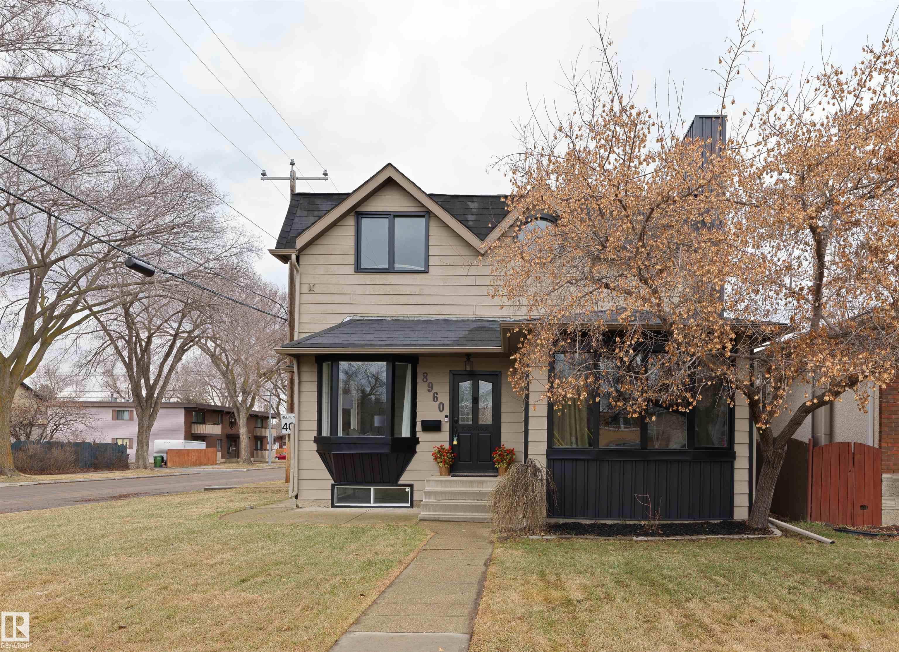 8960 77 Avenue NW, King Edward Park, Edmonton