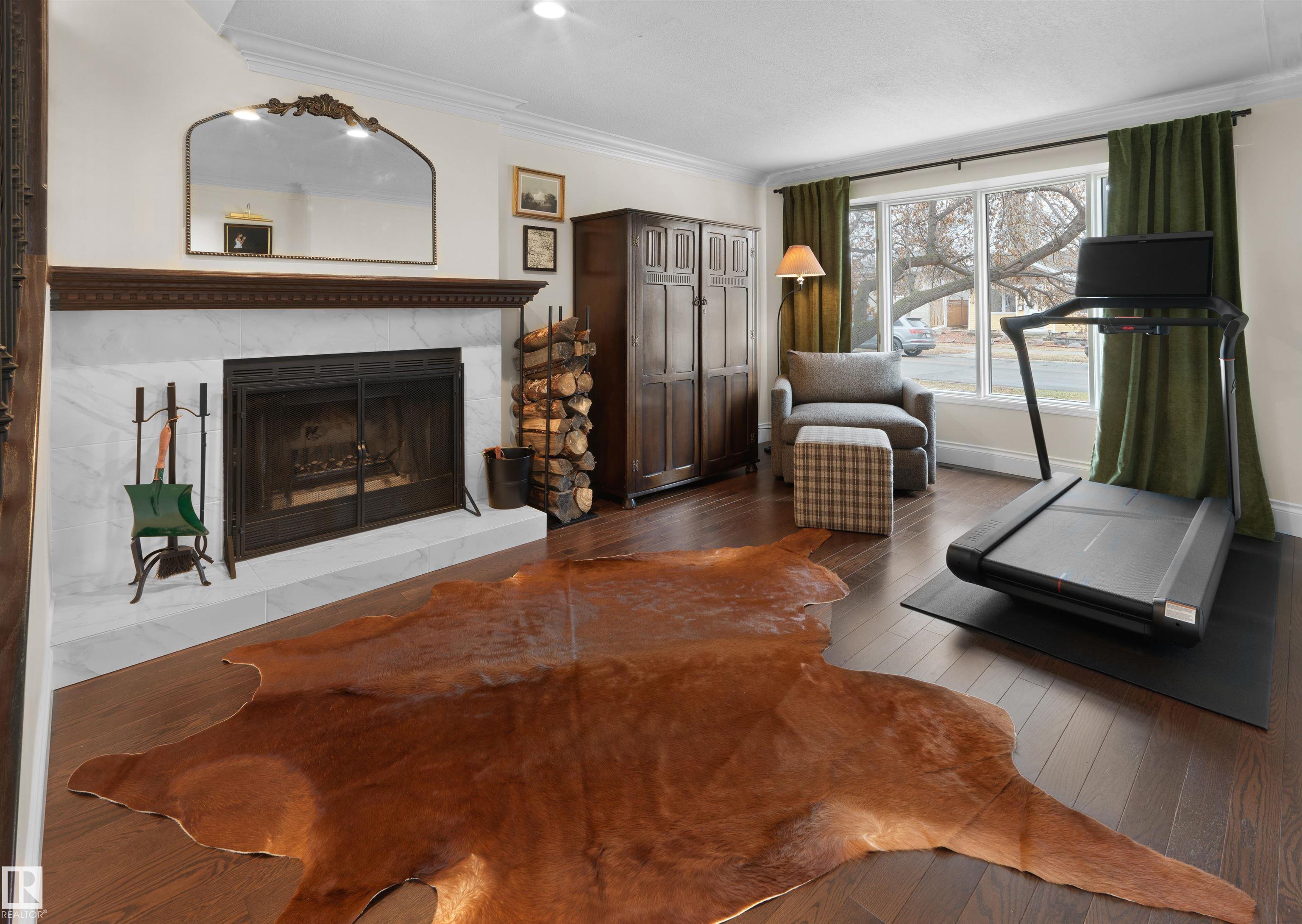 Photo 11 at 8960 77 Avenue NW, King Edward Park, Edmonton