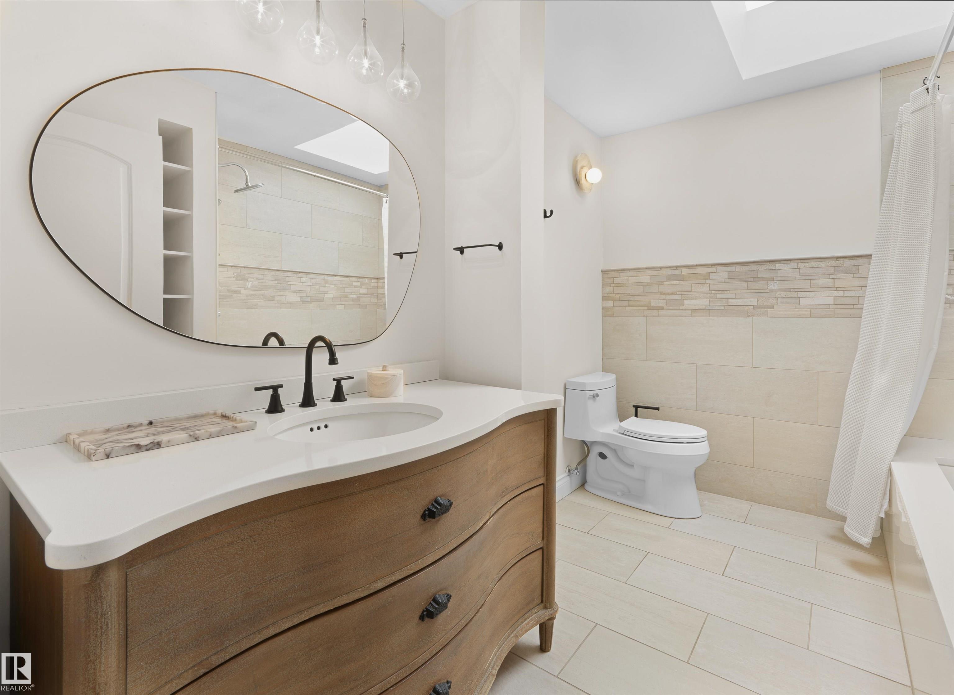 Photo 17 at 8960 77 Avenue NW, King Edward Park, Edmonton