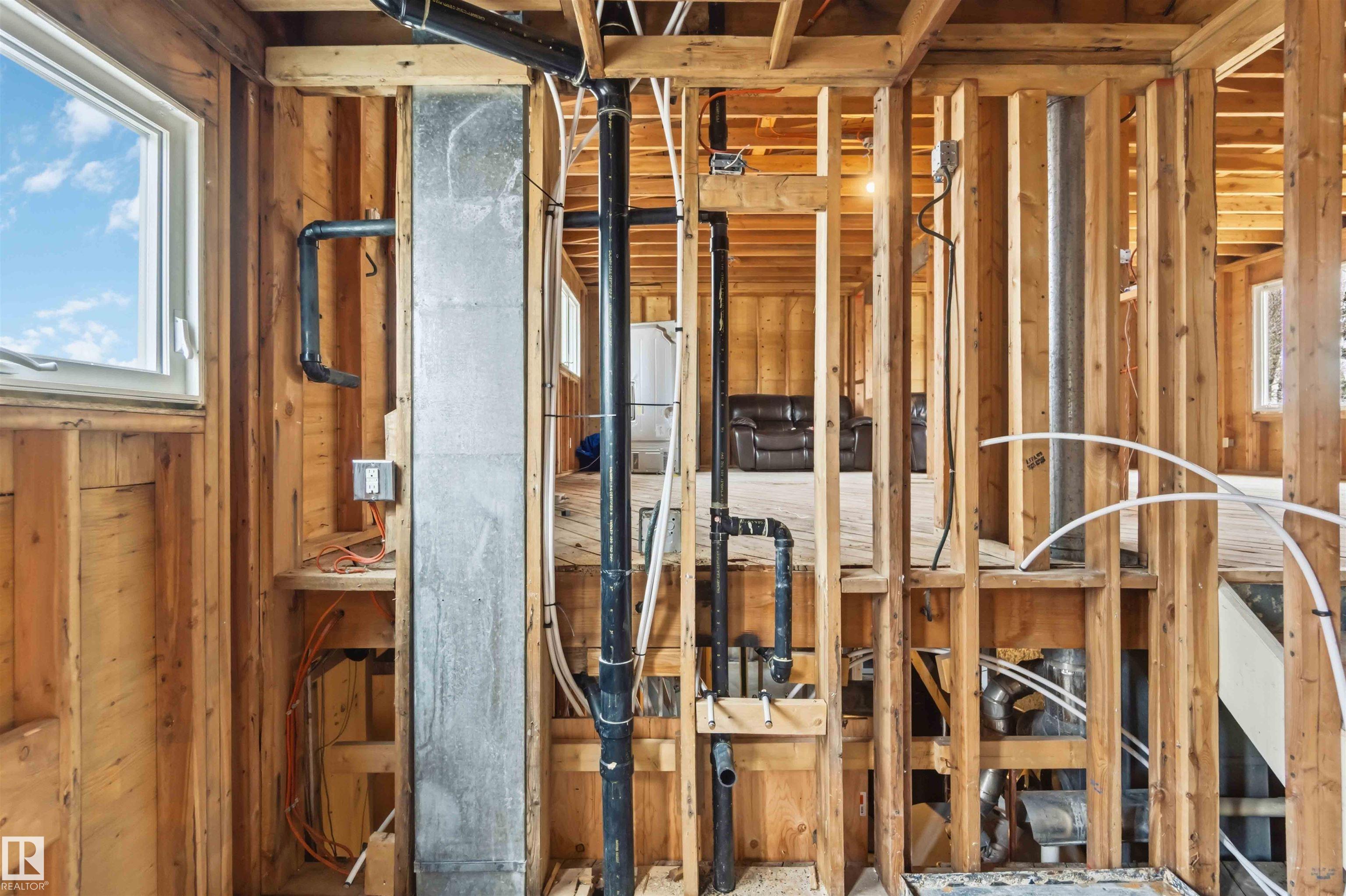 Photo 17 at 1034 Adamson Crescent, Westboro, Sherwood Park