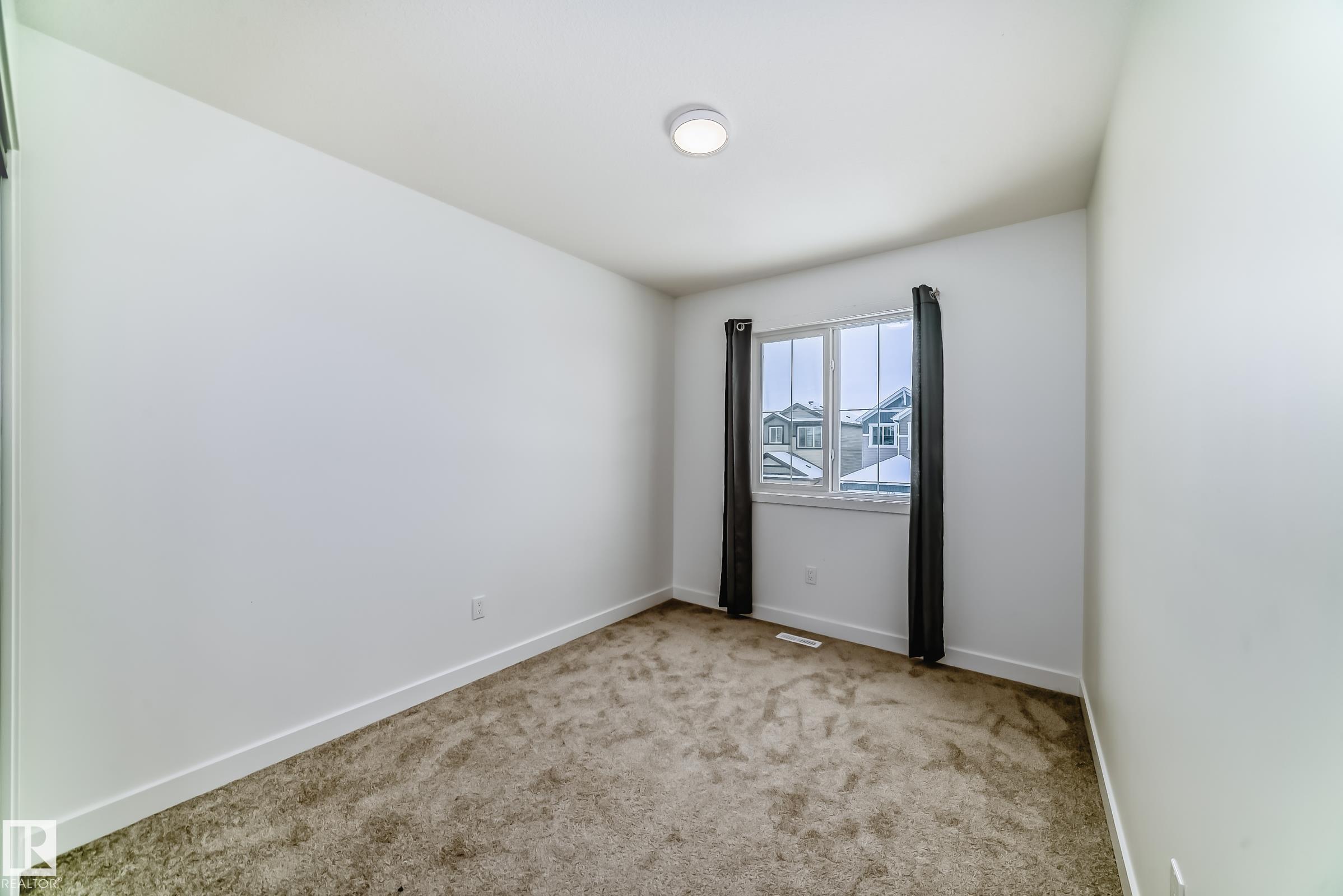 https://zimg.paragon.ice.com/ParagonImages/Property/PM/RAE/225396790/16/0/0/b33c4f5ecbb51ba8c728fc42bb42c884/1/879dfb255965ac1c9f6e803743be9685/225396790-4AD21AFC-1E90-408E-9A01-2B525C9E3E5C.JPG