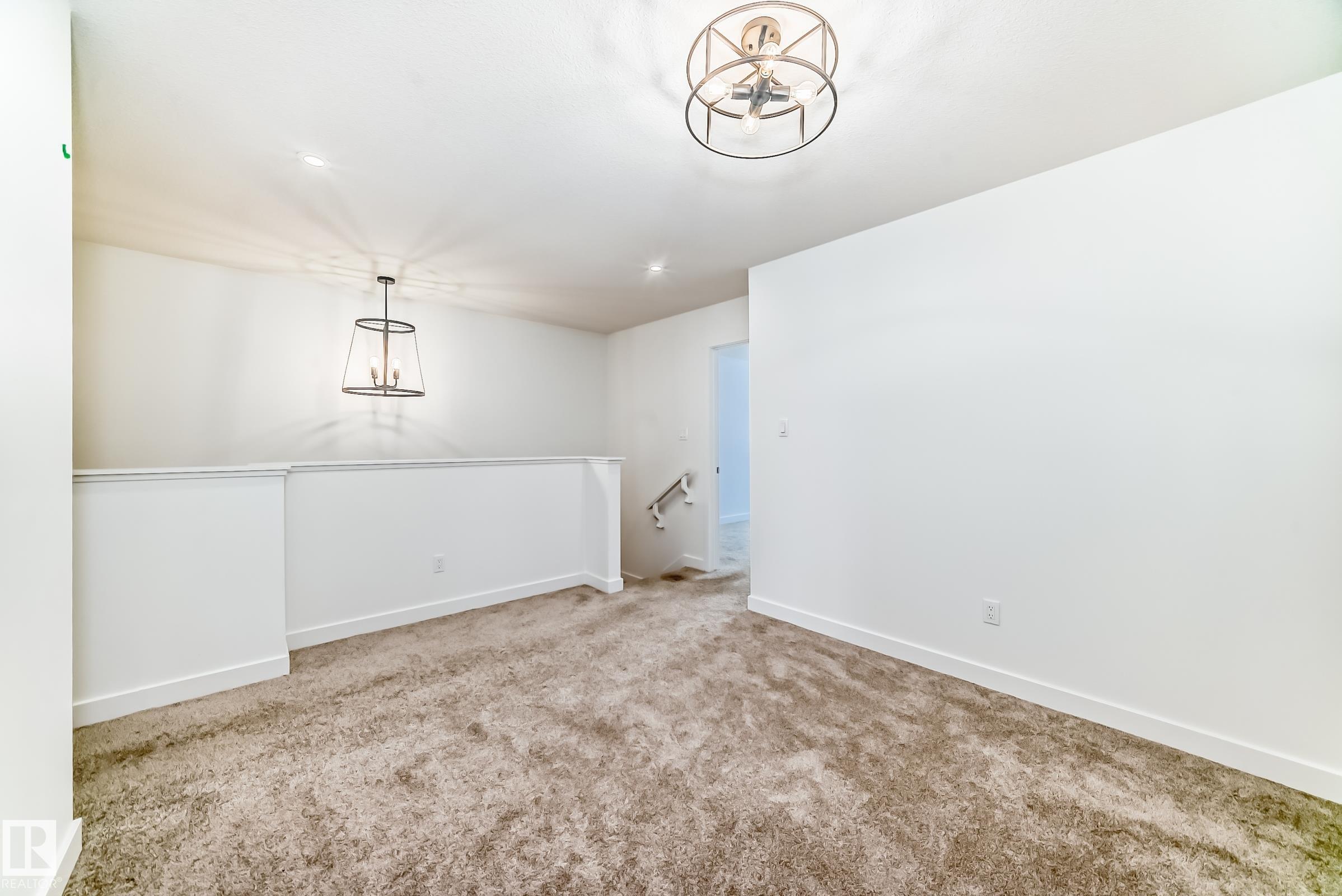 https://zimg.paragon.ice.com/ParagonImages/Property/PM/RAE/225396790/20/0/0/5243091a6a8a6aa8ea0e93c76d12e754/1/879dfb255965ac1c9f6e803743be9685/225396790-360CB156-FFBC-43A5-9A26-C6C9B15A8E08.JPG