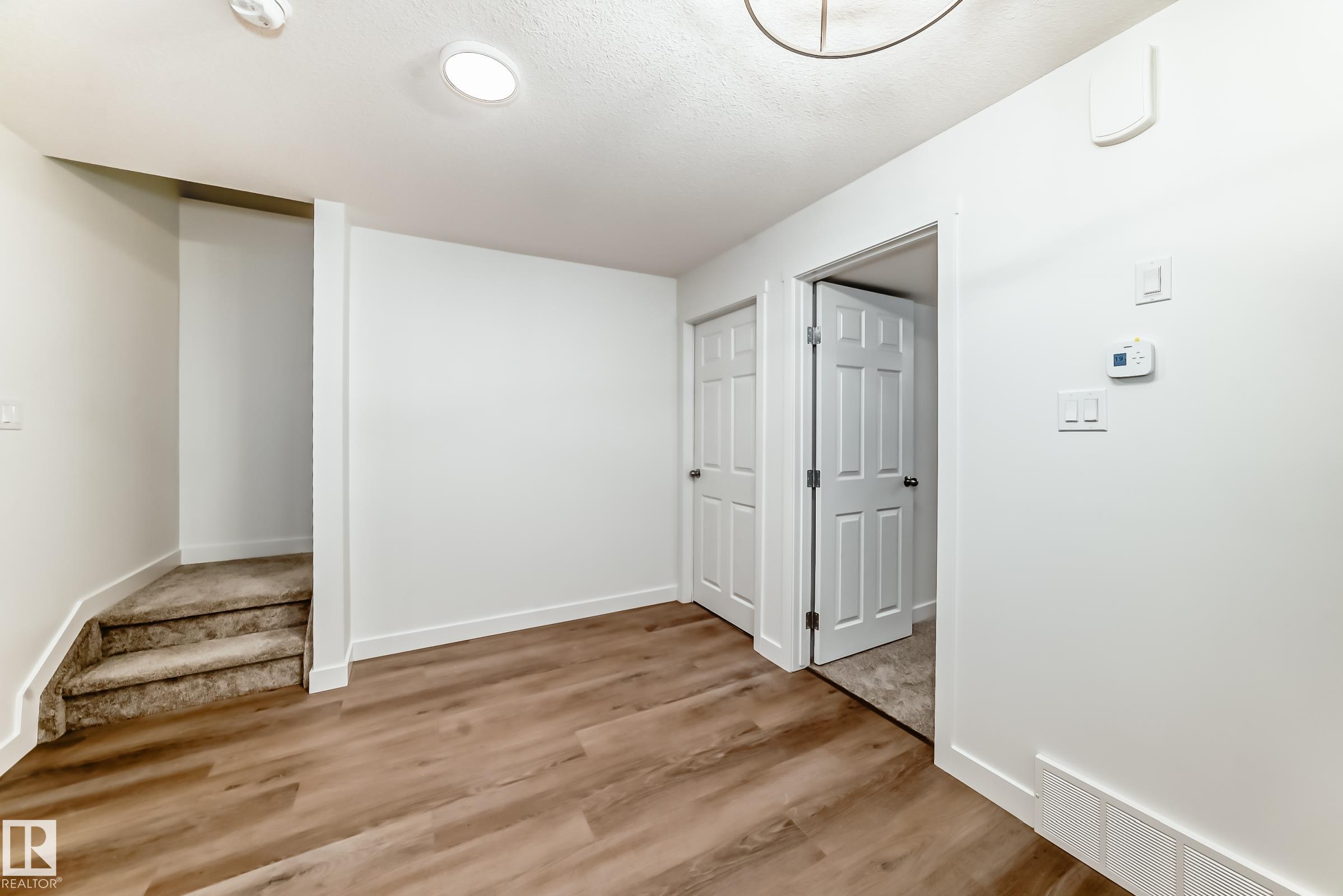 https://zimg.paragon.ice.com/ParagonImages/Property/PM/RAE/225396790/24/0/0/4bb42195e9c33fd7672da7818f55956c/1/879dfb255965ac1c9f6e803743be9685/225396790-86484343-25A4-4EEA-A7F4-08DFFA2CBBD3.JPG