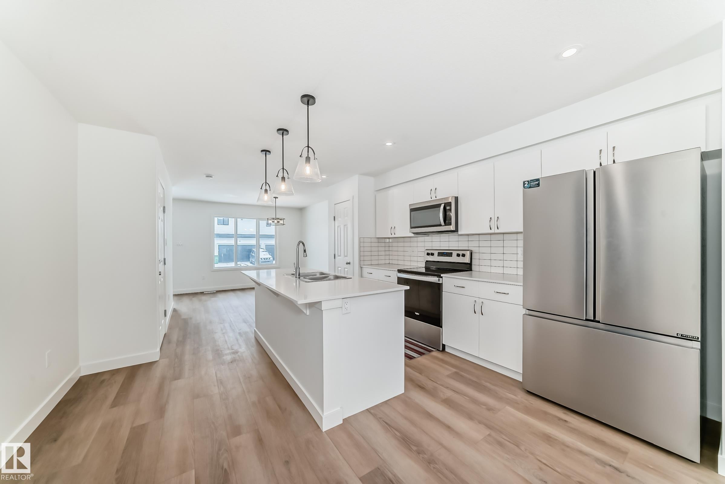 4611 177ave NW, Cy Becker, Edmonton