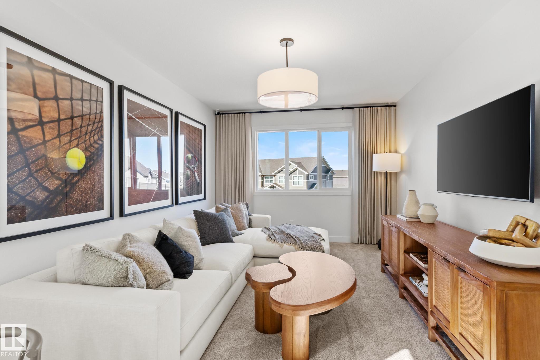 Photo 9 at 3195 Erlanger Way NW, Edgemont, Edmonton