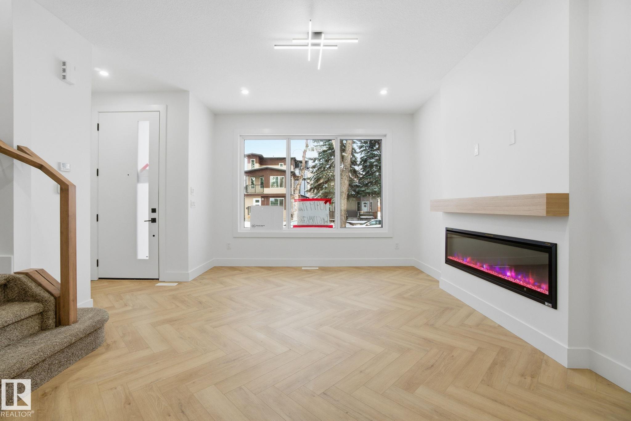 Photo 17 at 10919 79 Avenue NW, Garneau, Edmonton