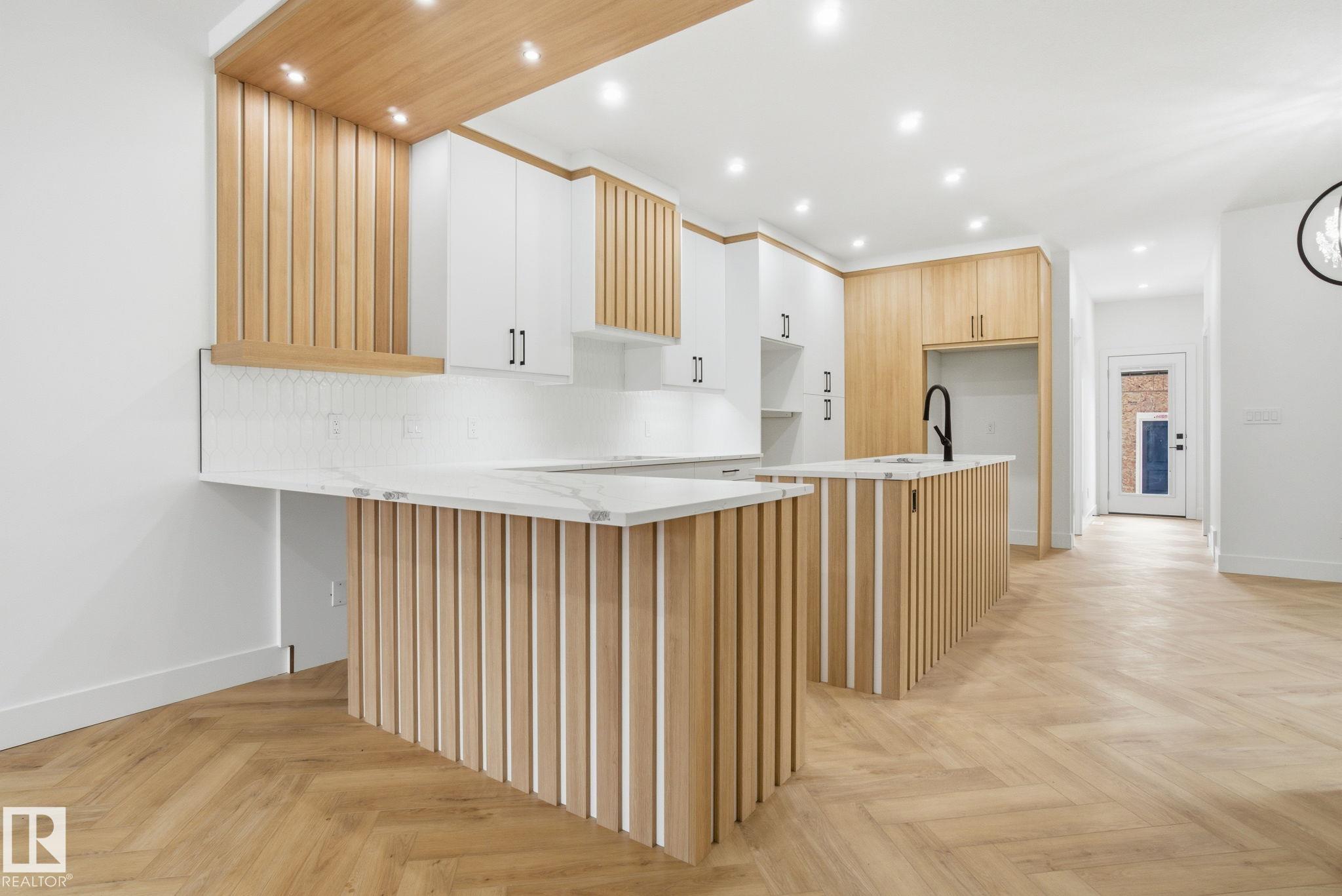 Photo 18 at 10919 79 Avenue NW, Garneau, Edmonton