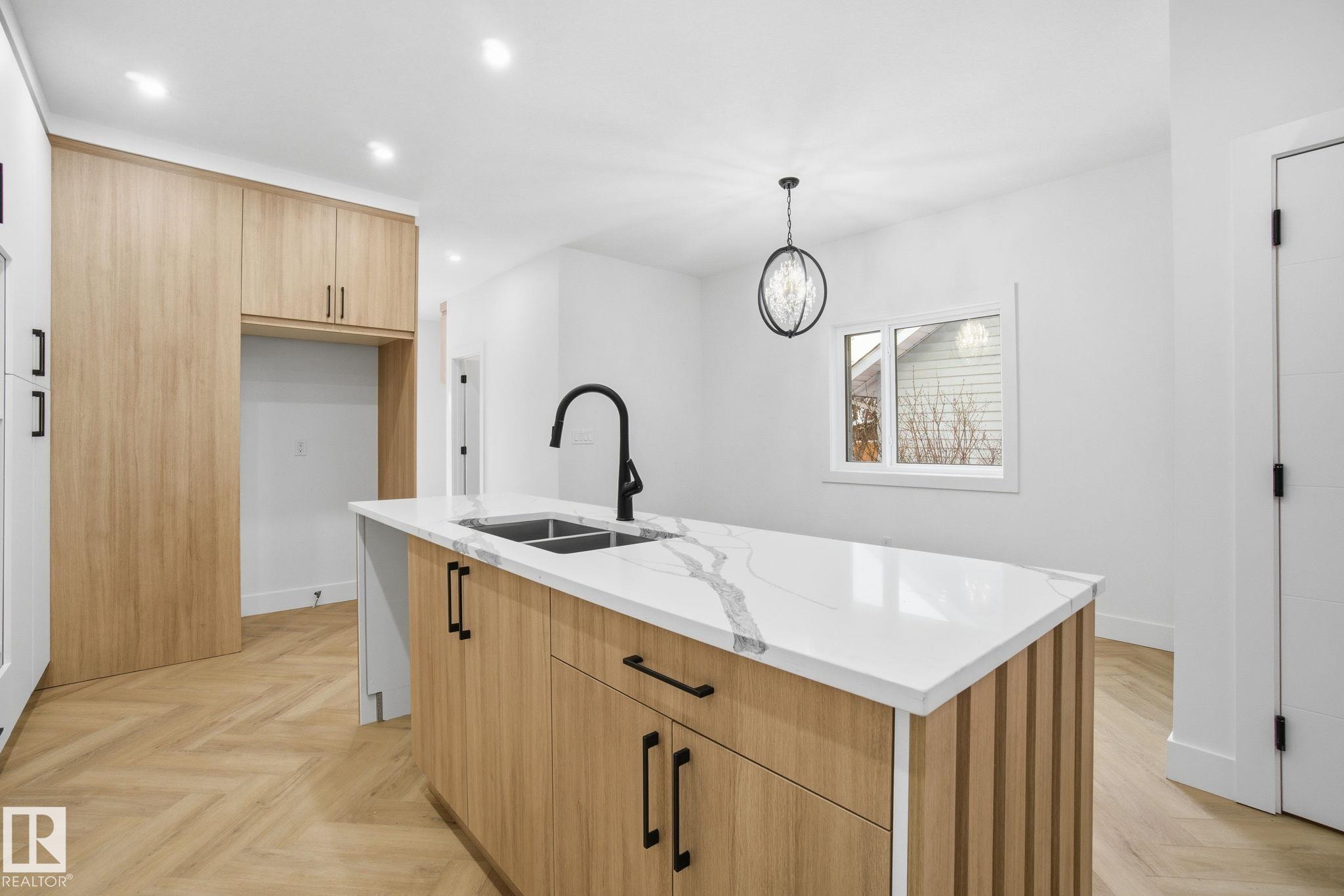 Photo 20 at 10919 79 Avenue NW, Garneau, Edmonton