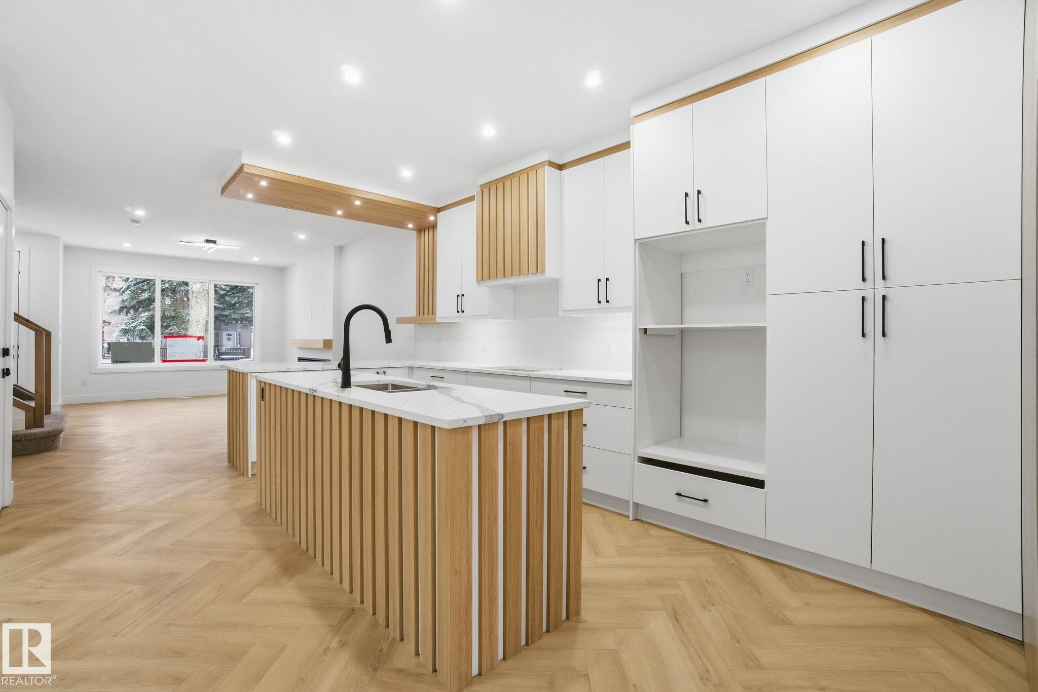 Photo 21 at 10919 79 Avenue NW, Garneau, Edmonton