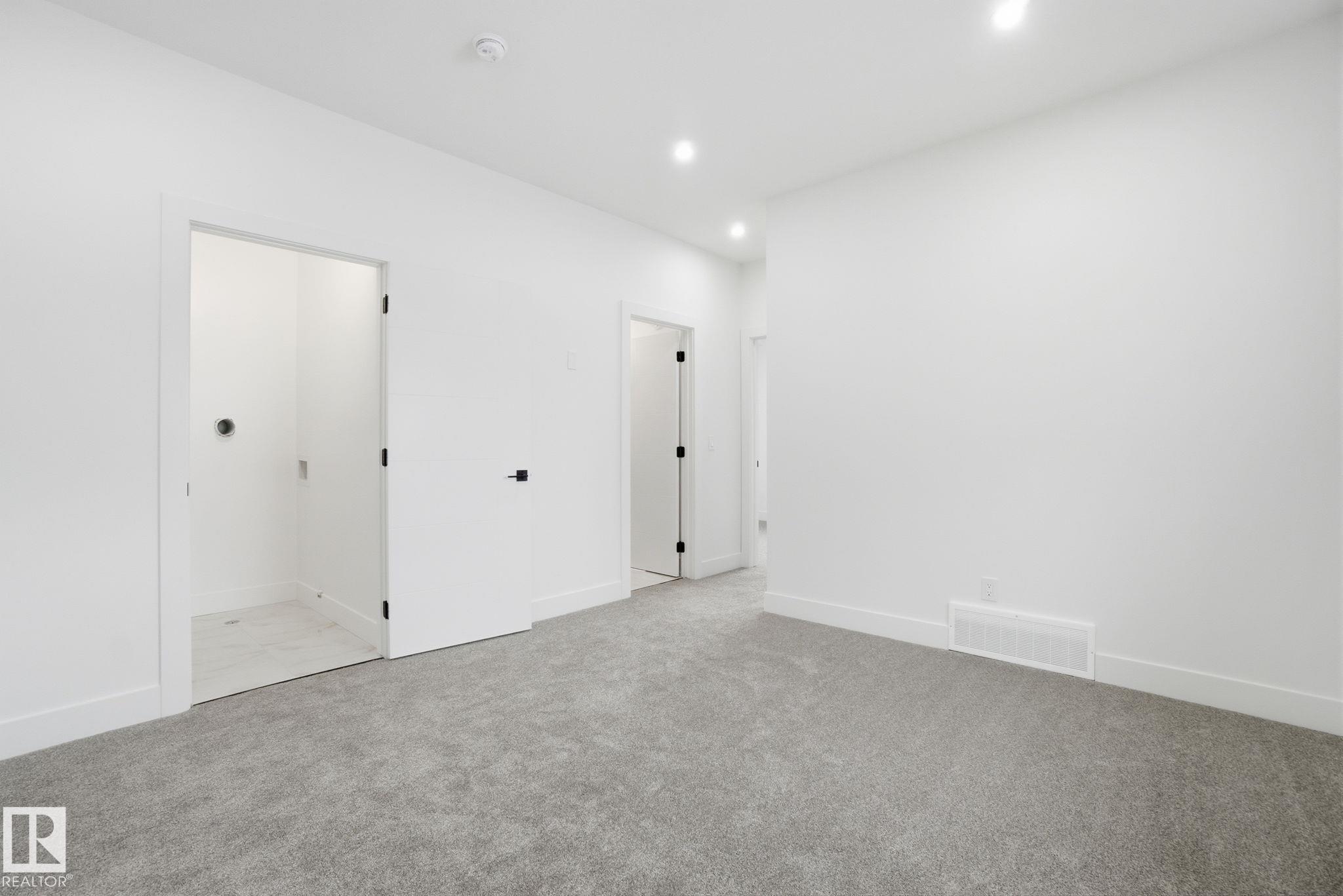 Photo 31 at 10919 79 Avenue NW, Garneau, Edmonton