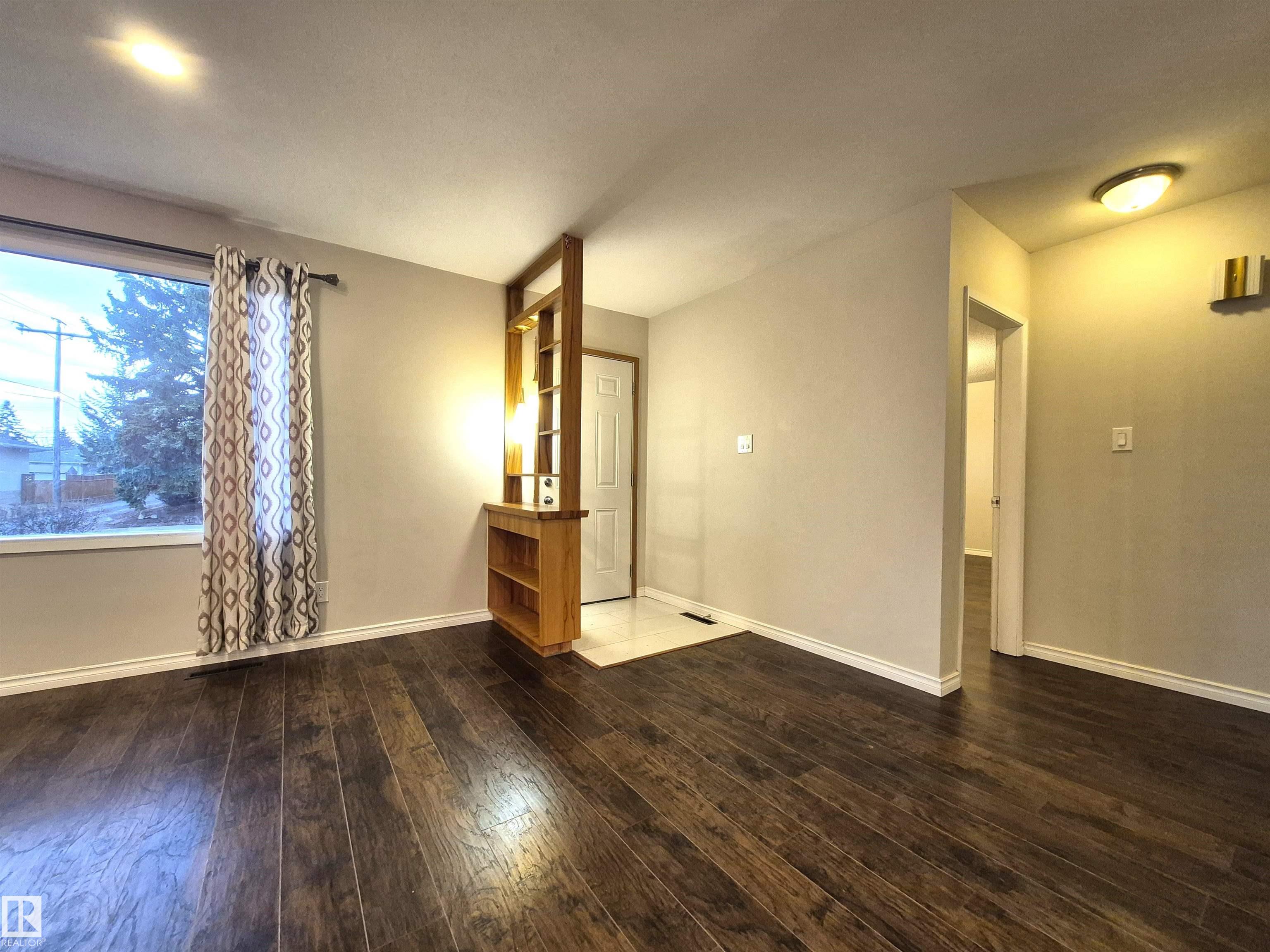 11440 44a Avenue NW, Royal Gardens, Edmonton