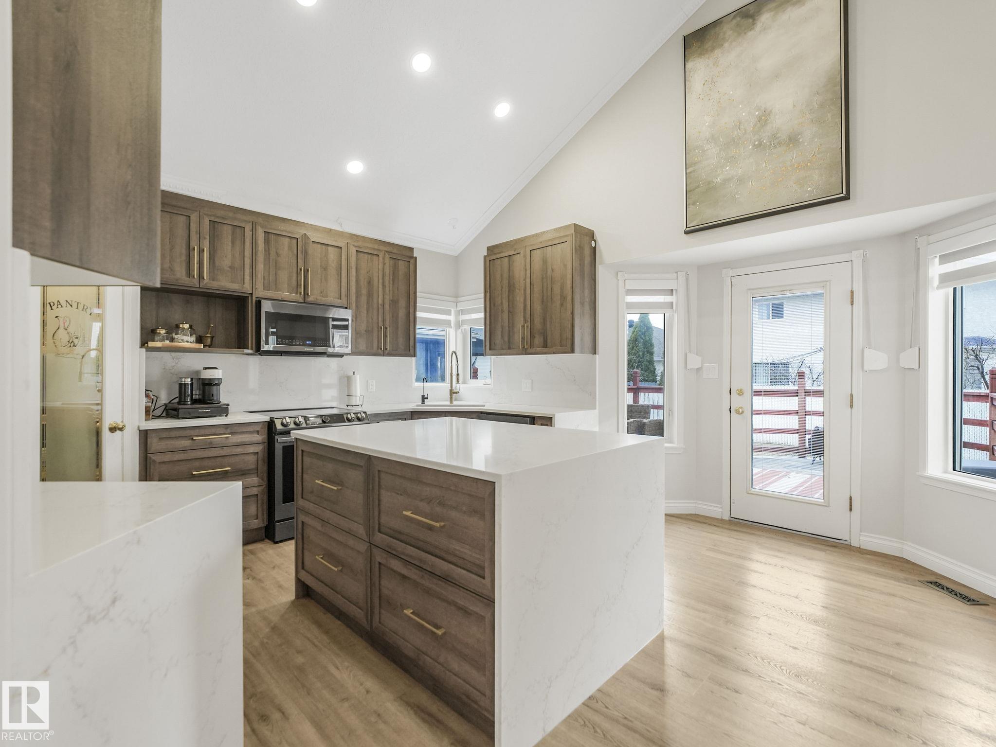 Photo 15 at 376 Hollick Kenyon Road NW, Hollick-Kenyon, Edmonton