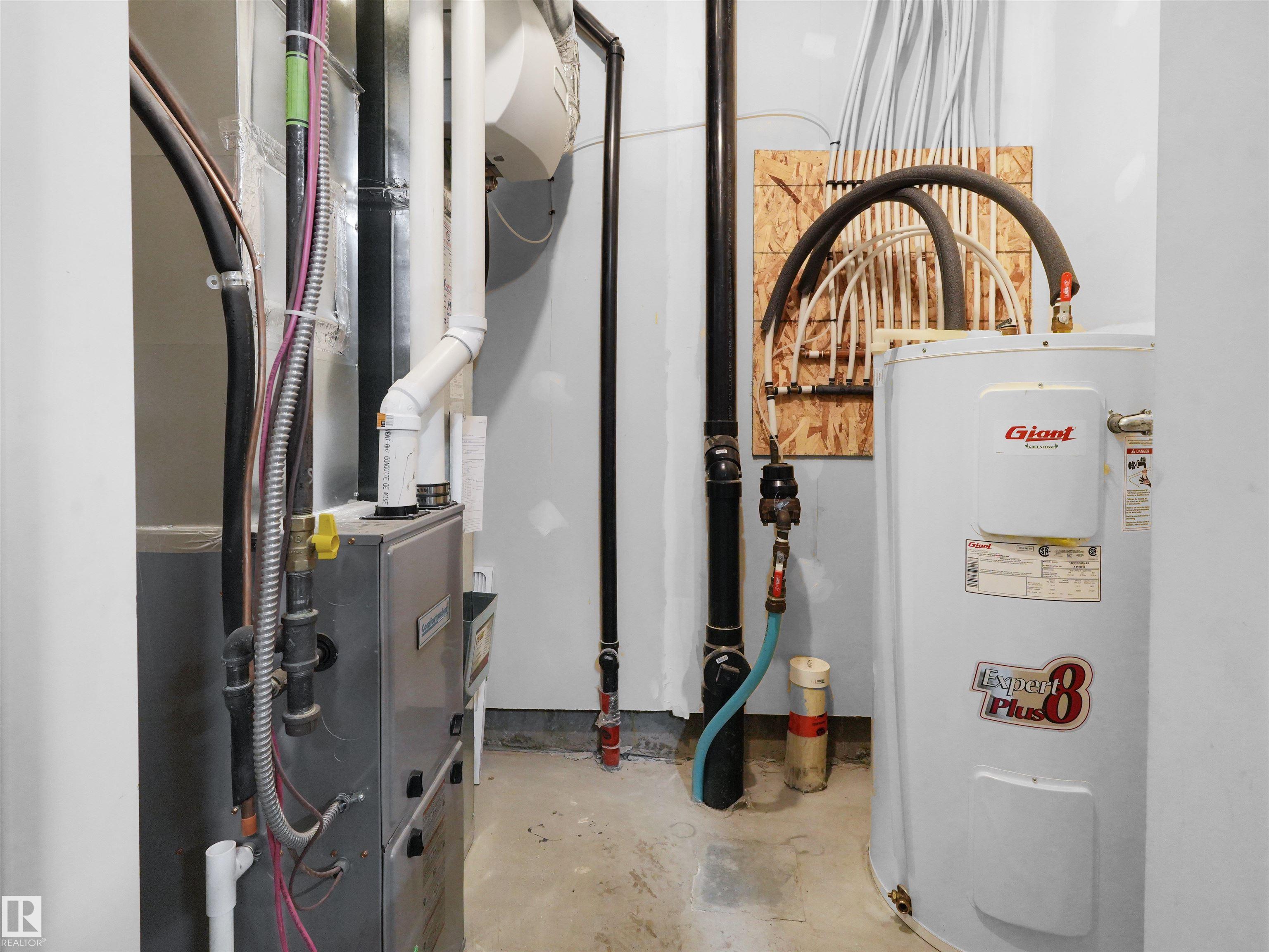 Photo 14 at 4 - 735 Allard Boulevard SW, Allard, Edmonton