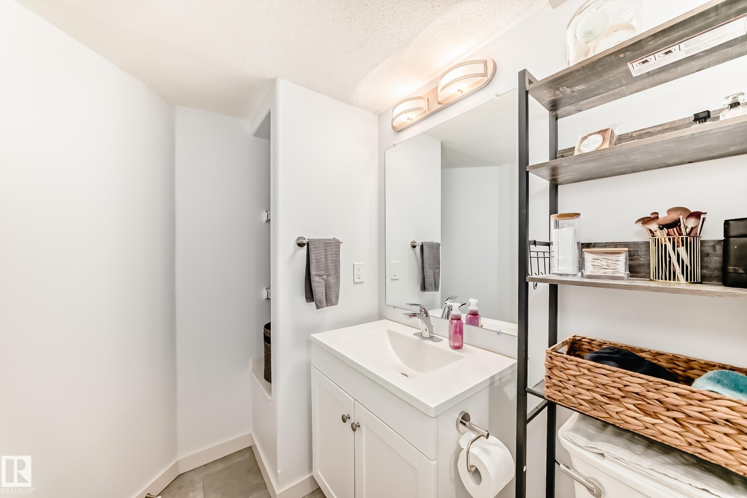 Photo 36 at 5305 205 Street NW, The Hamptons, Edmonton