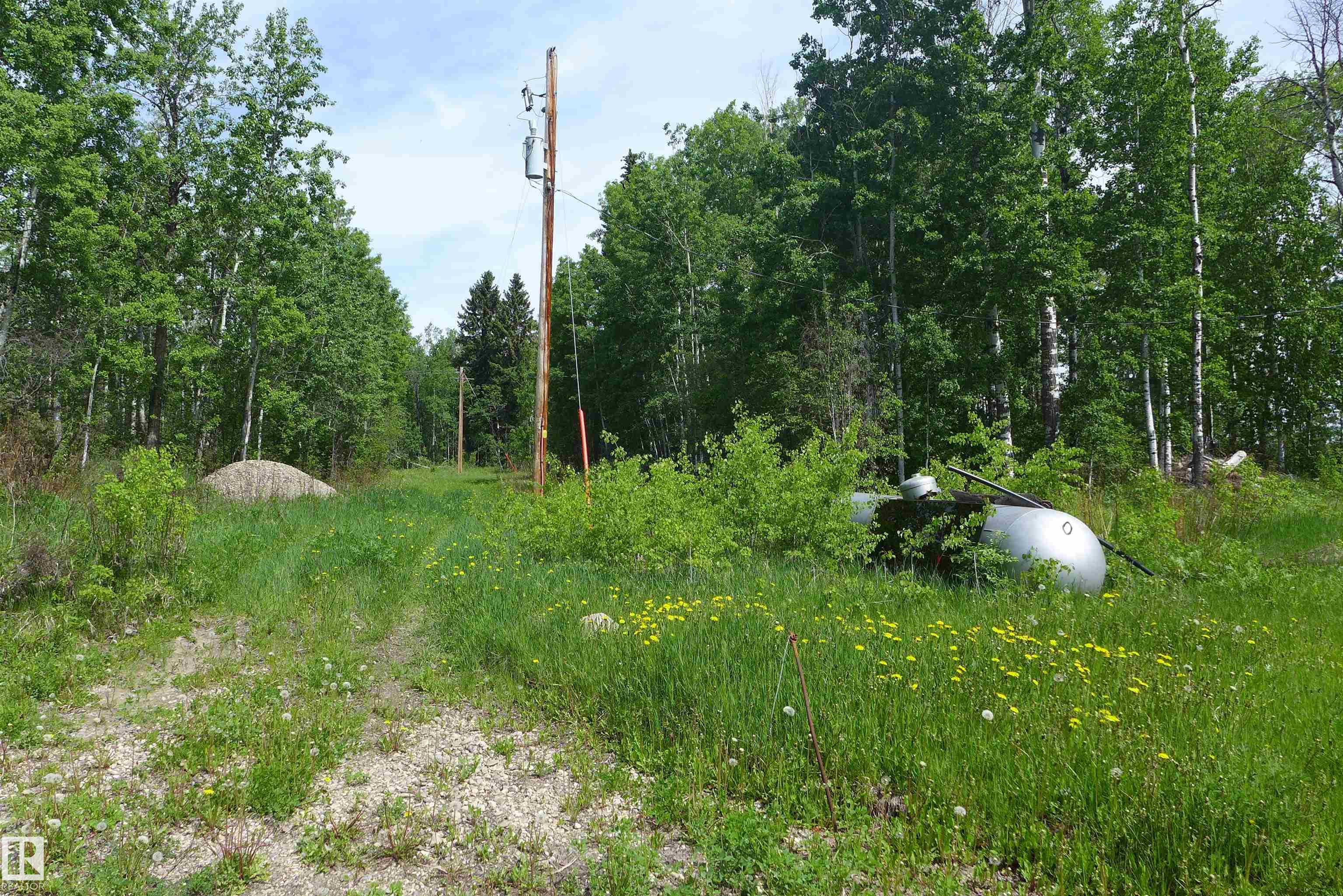 Photo 10 at 5430 Hghway 16, None, Rural Parkland County