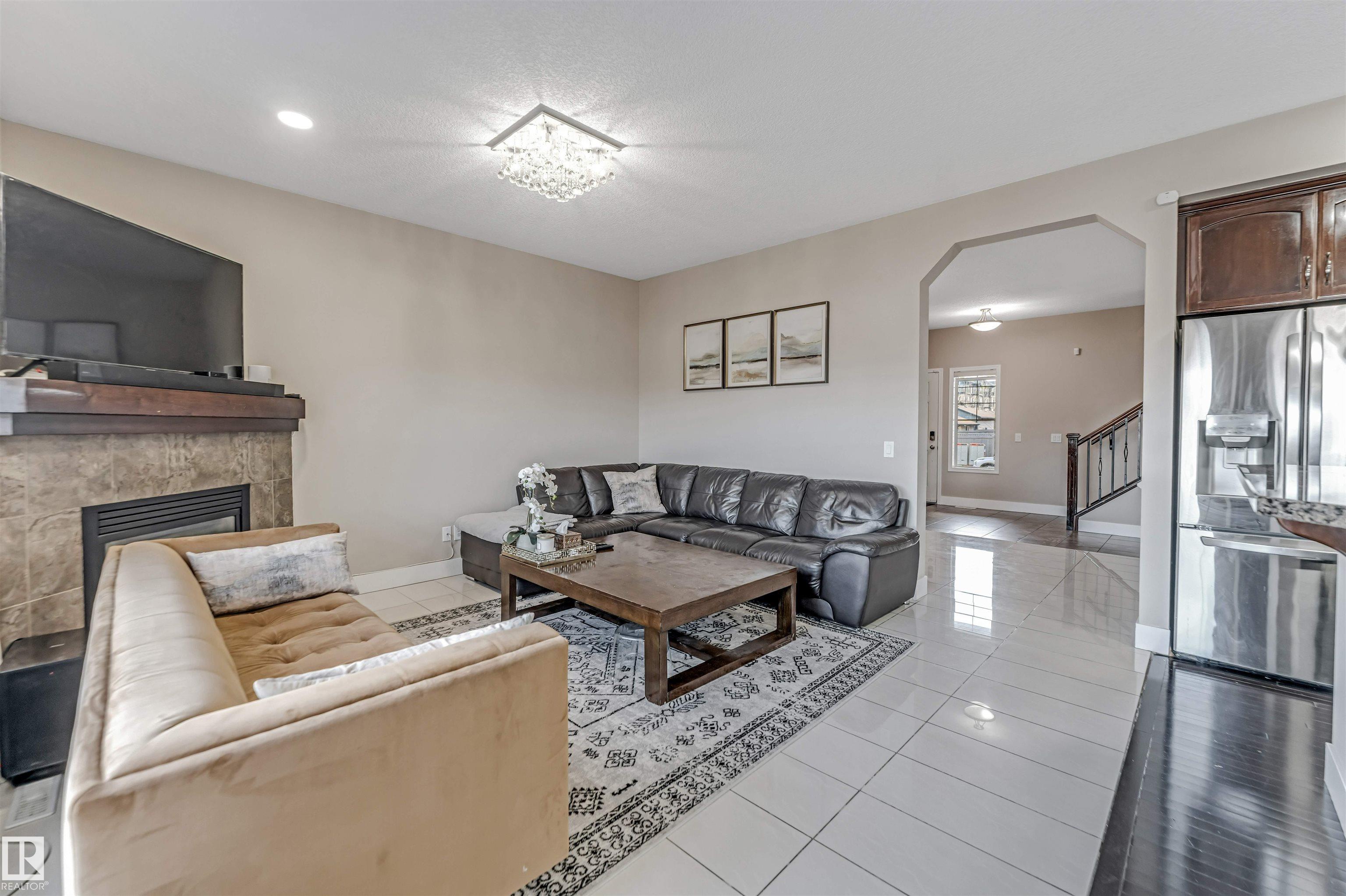 Photo 21 at 5156 2 Avenue SW, Charlesworth, Edmonton