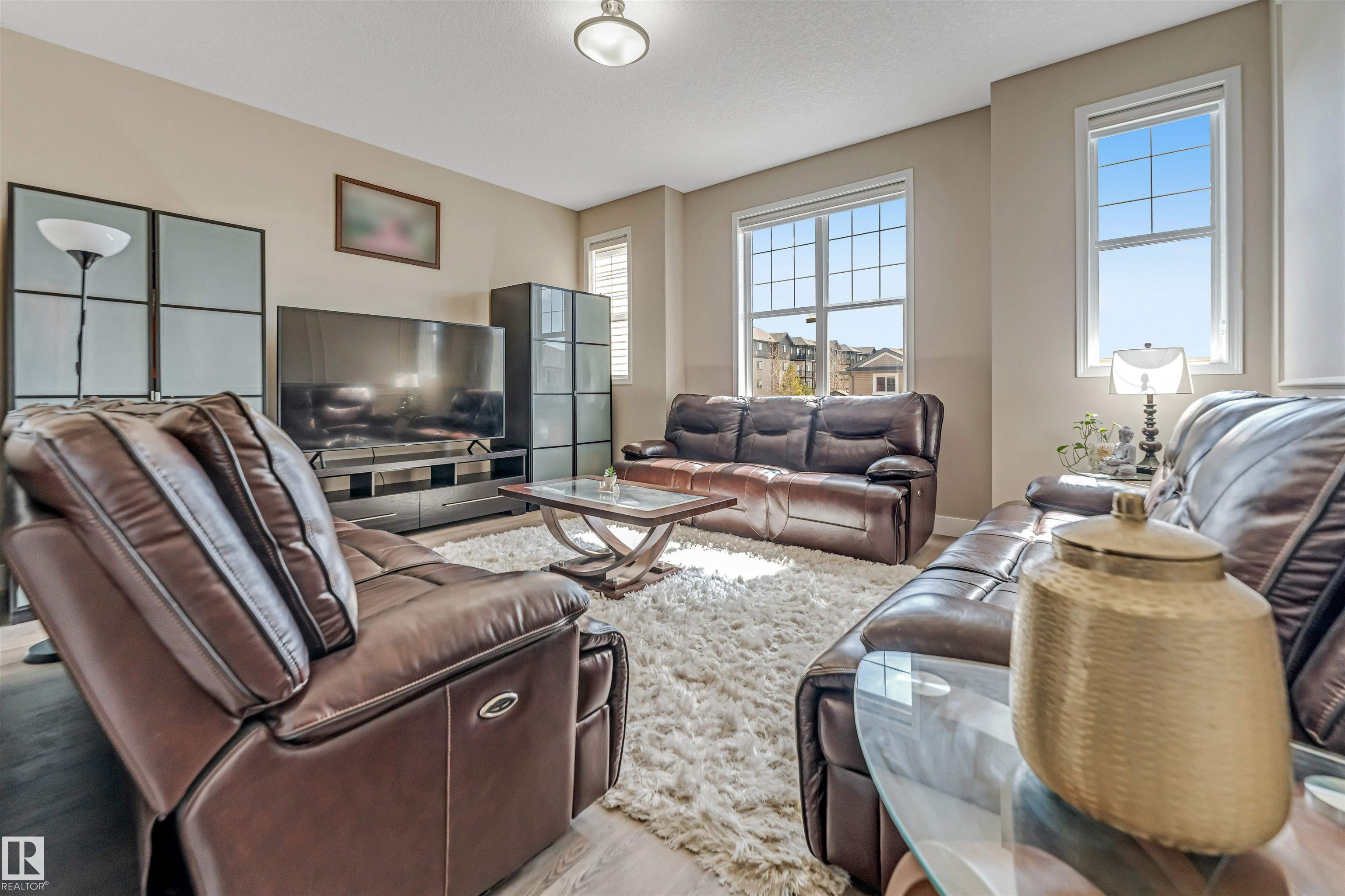 Photo 31 at 5156 2 Avenue SW, Charlesworth, Edmonton