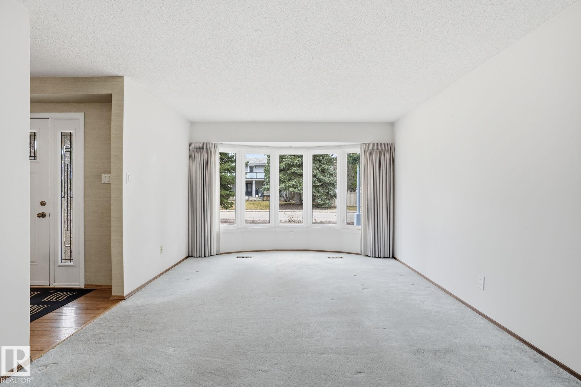 Photo 8 at 14848 64 Avenue NW, Brander Gardens, Edmonton