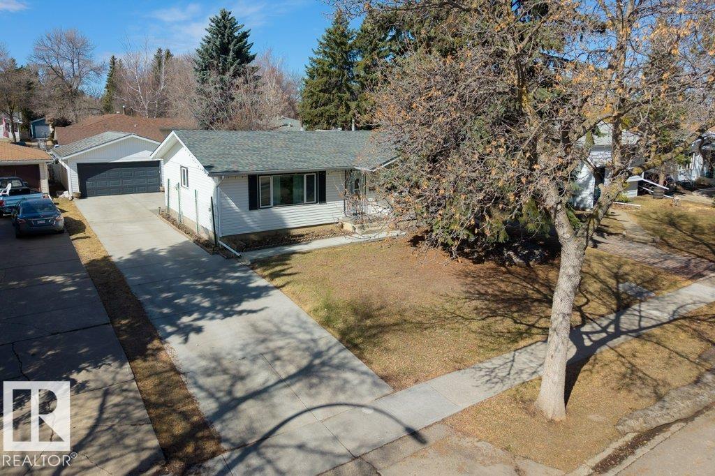 33 Fenwick Crescent, Forest Lawn, St. Albert